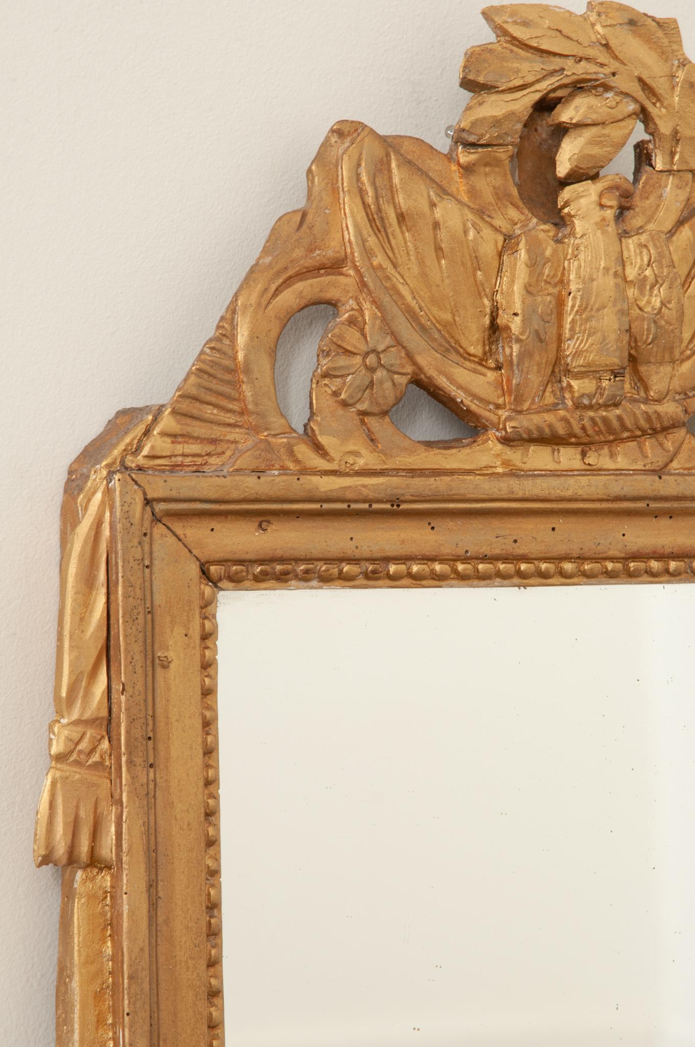XIXe siècle Petit miroir français du 19ème siècle de style Louis XVI en vente