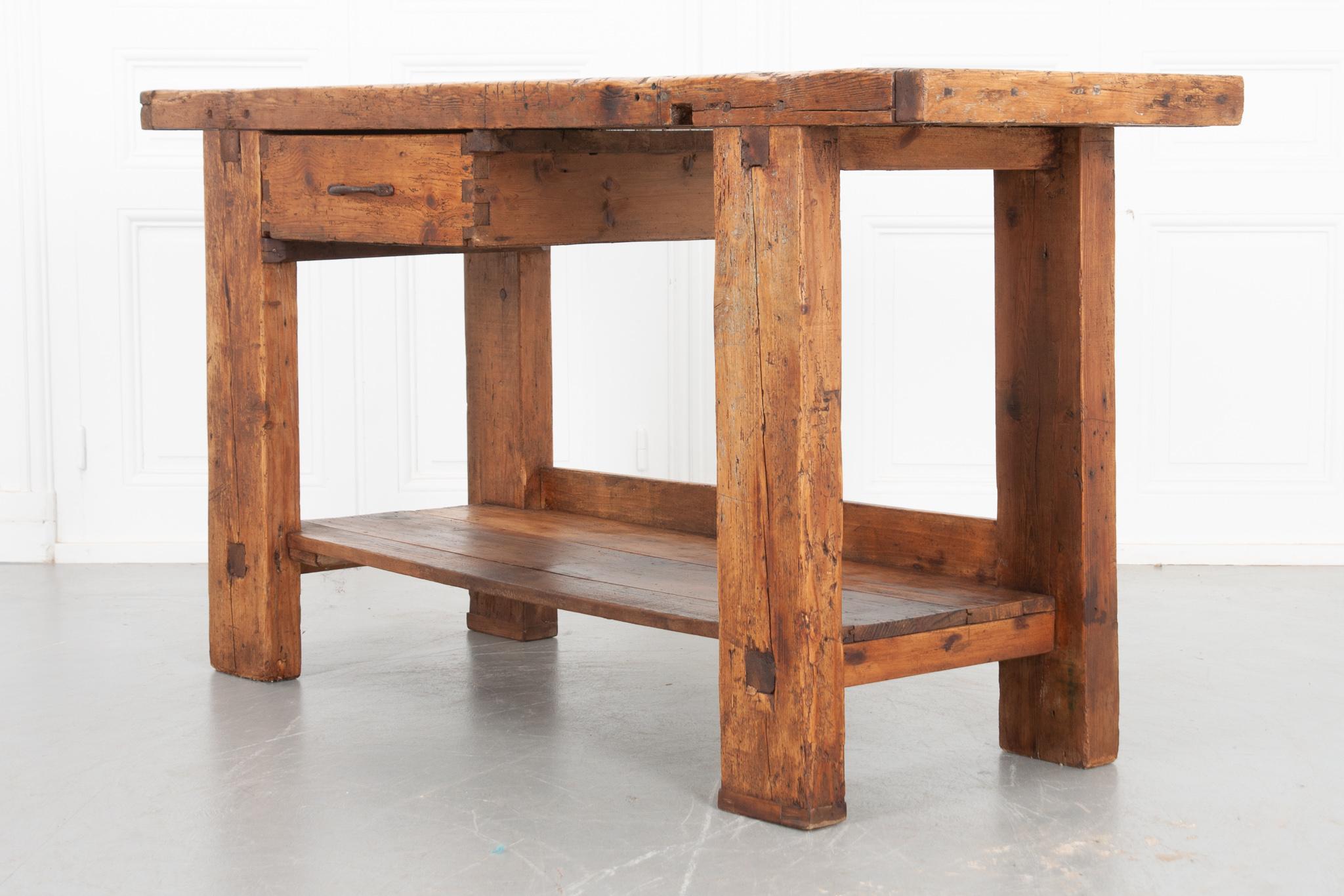 French 19th Century Pine Artisans Workbench For Sale at 1stDibs