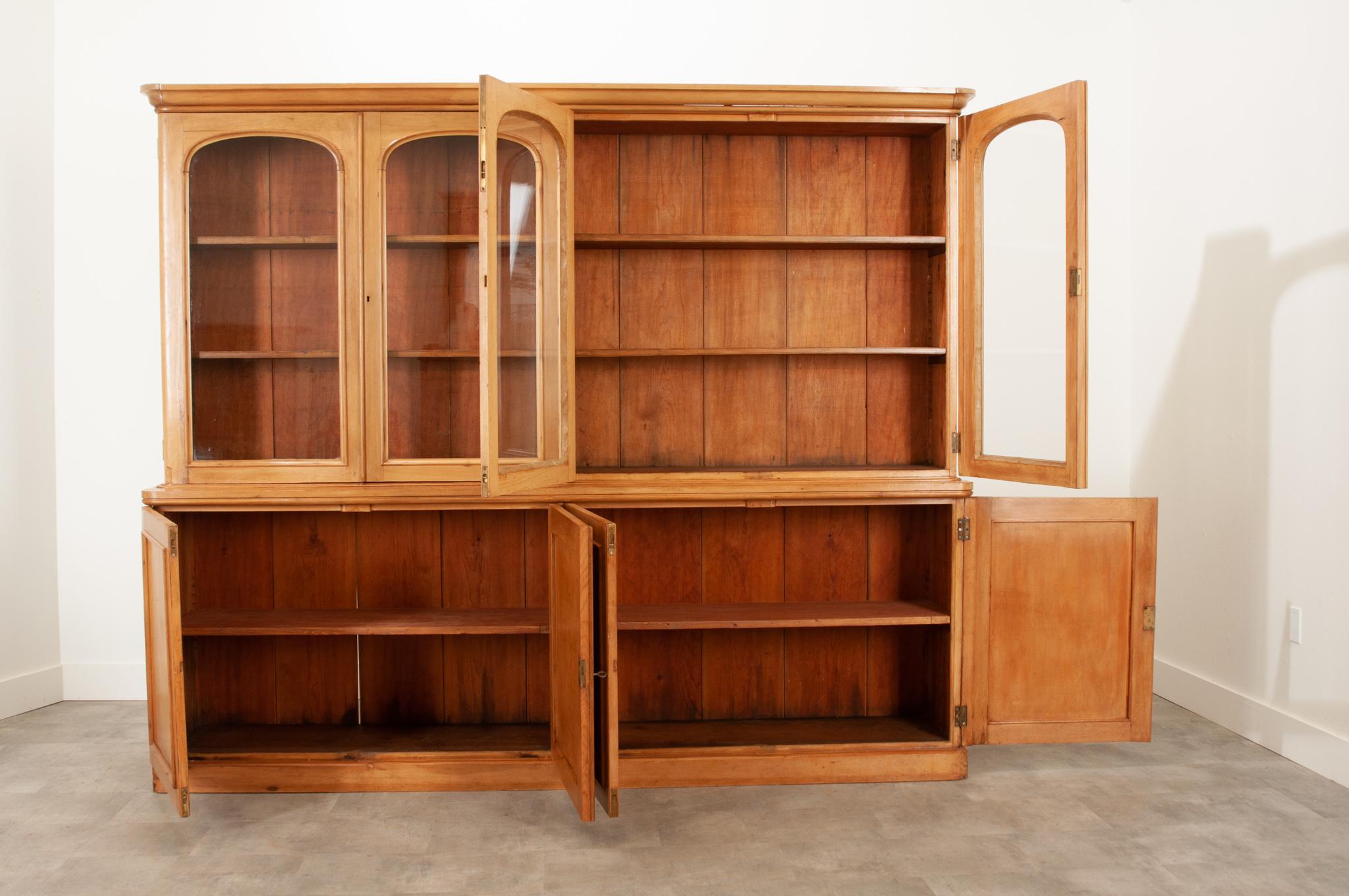 French 19th Century Pine Bibliotheque In Good Condition In Baton Rouge, LA