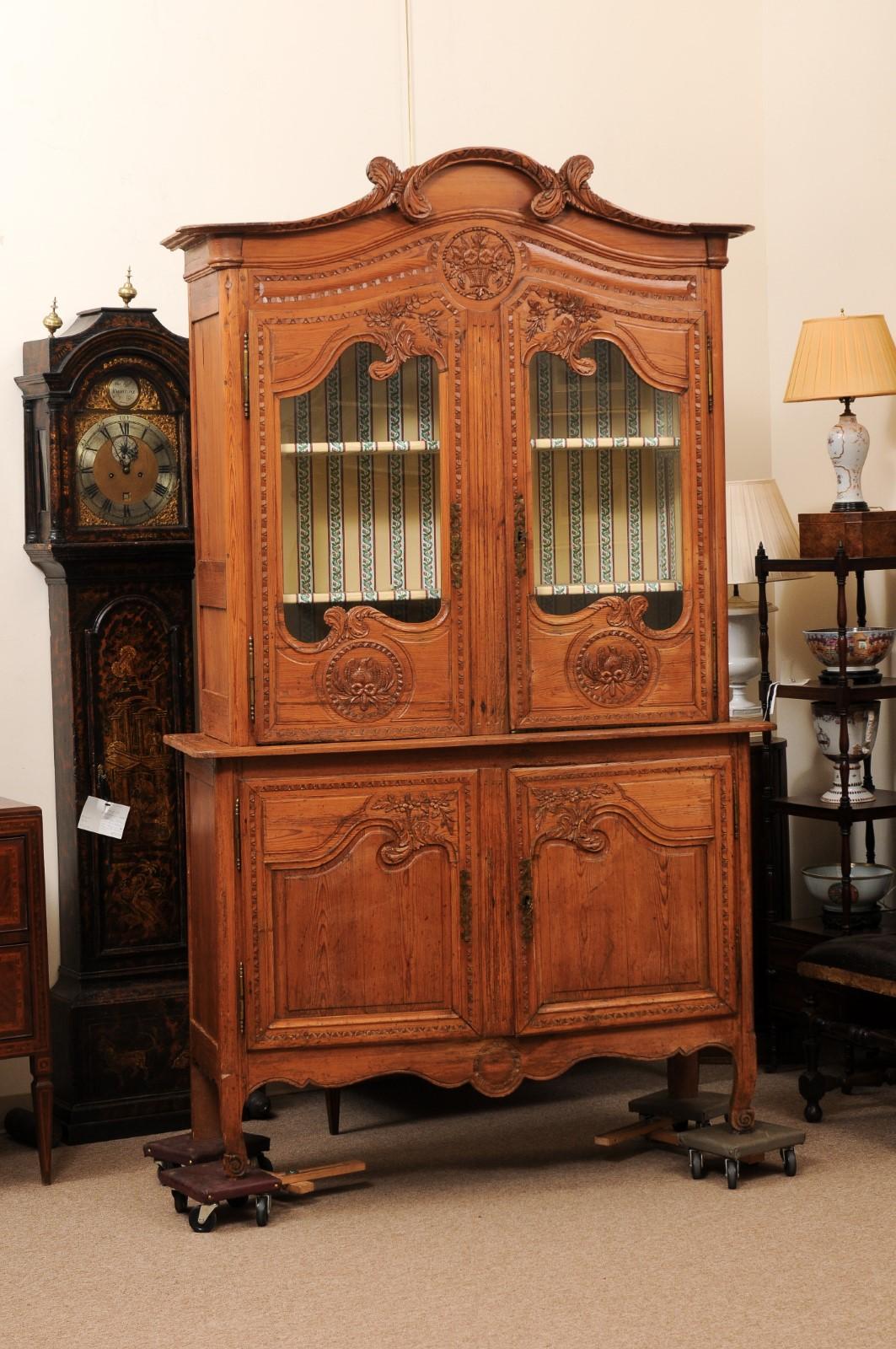 French 19th Century Pine Buffet Deux Corps with Glazed Cabinet Doors In Good Condition For Sale In Atlanta, GA
