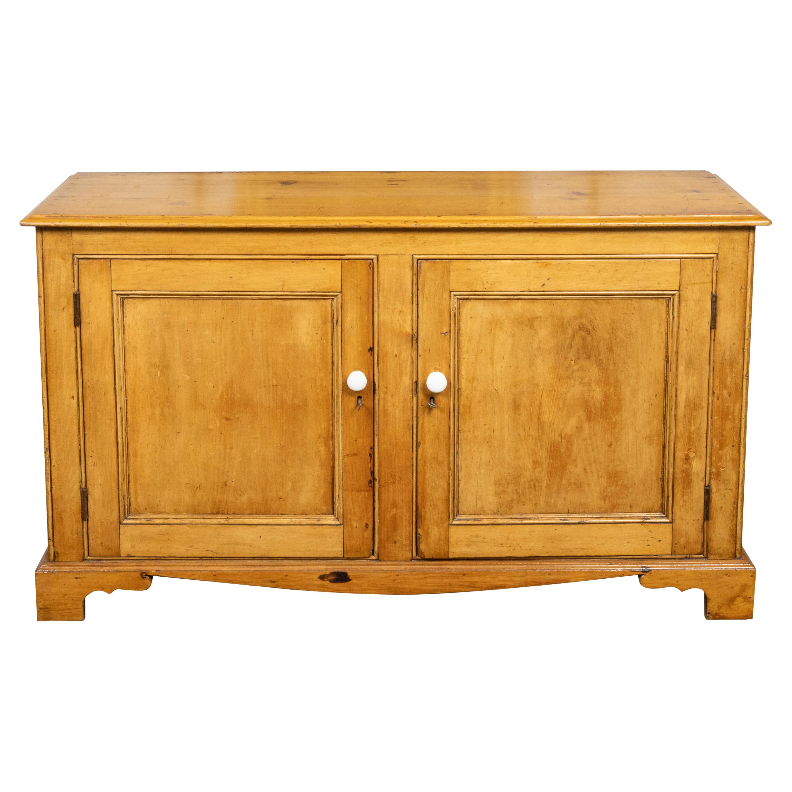 French 19th Century Pine Buffet with Two Doors and Carved Ogee Bracket Feet For Sale