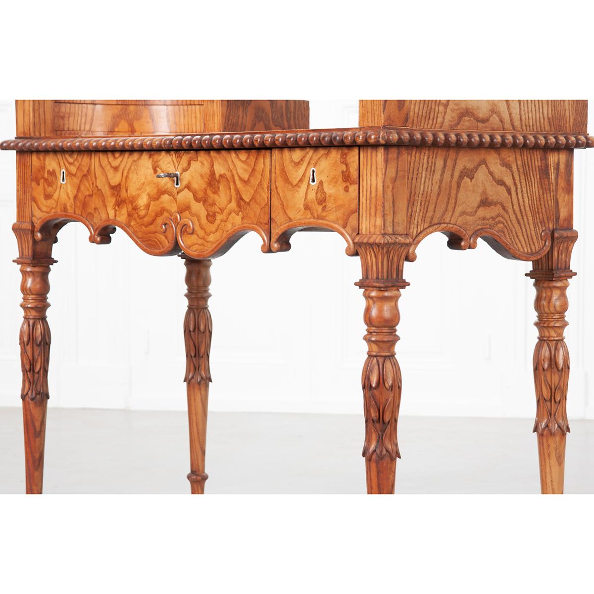 French 19th Century Pine Dressing Table 8