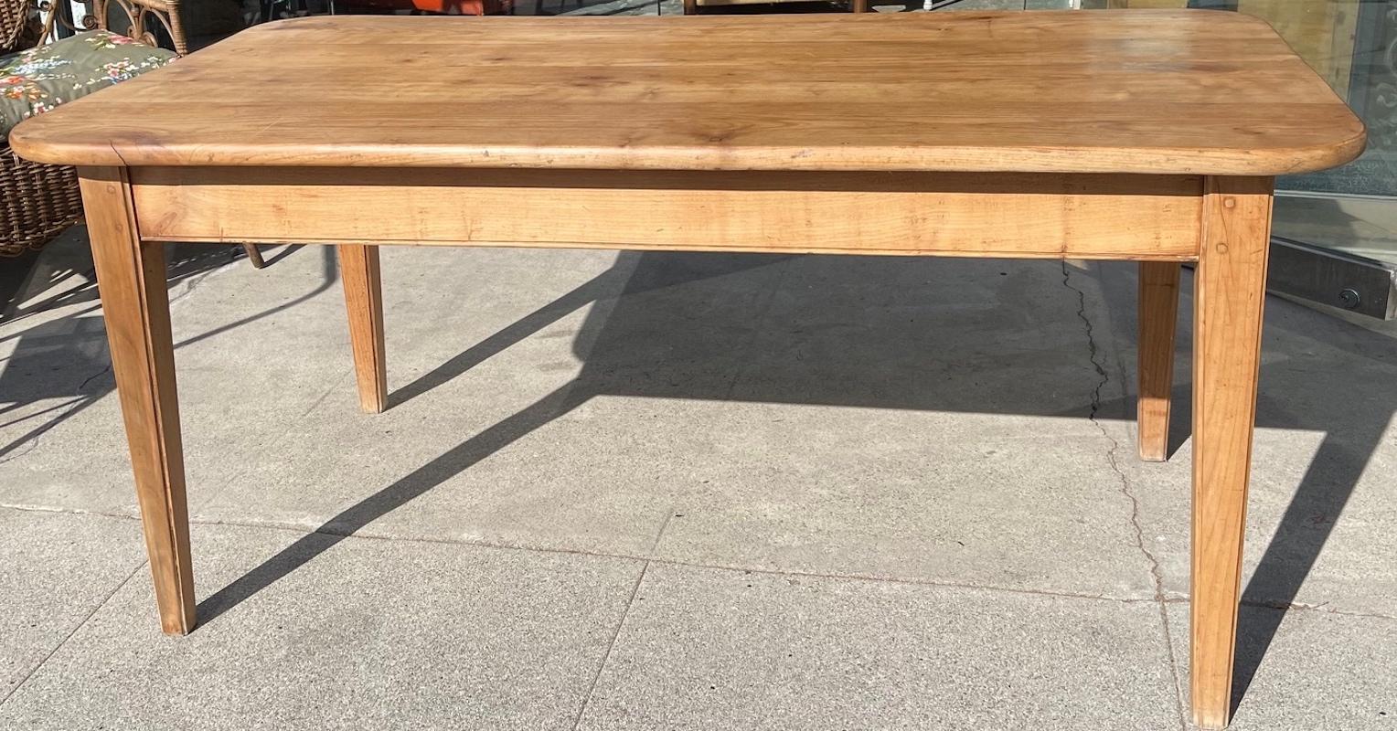 French 19th Century Pine Farm Dining Table With One End Drawer In Distressed Condition In Santa Monica, CA