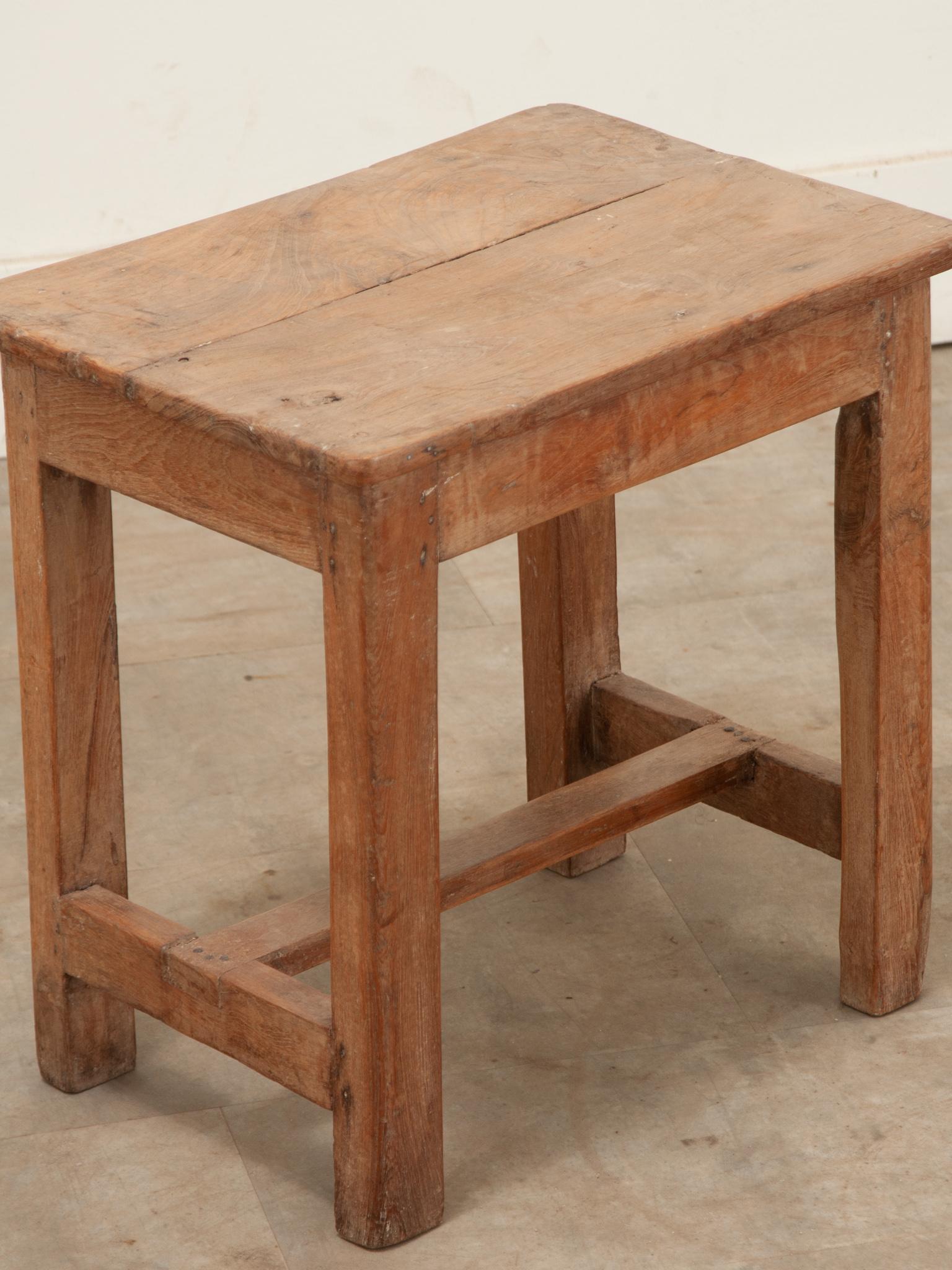French 19th Century Pine Stool In Good Condition For Sale In Baton Rouge, LA