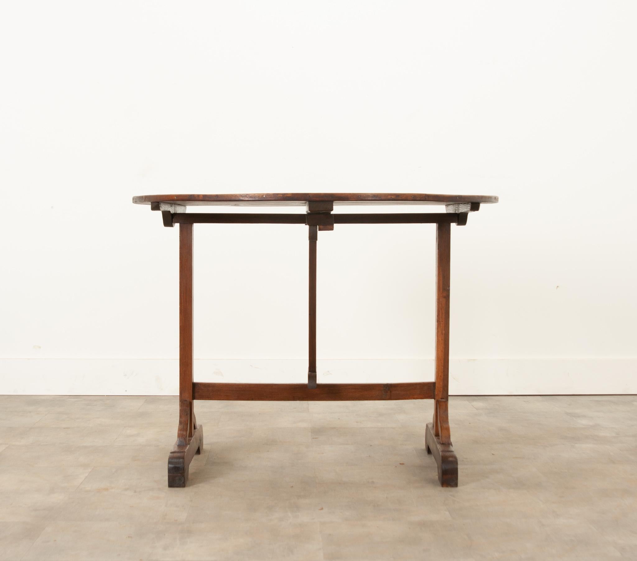 Metal French 19th Century Pine Vendange Table For Sale