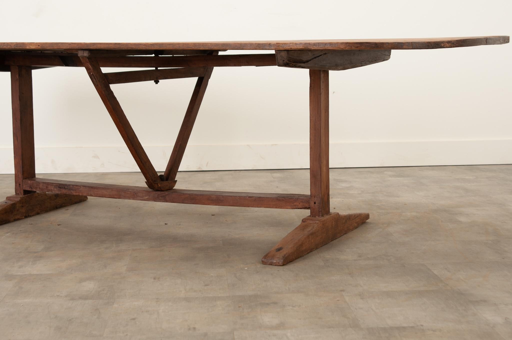 French 19th Century Pine Vendange Table For Sale 3