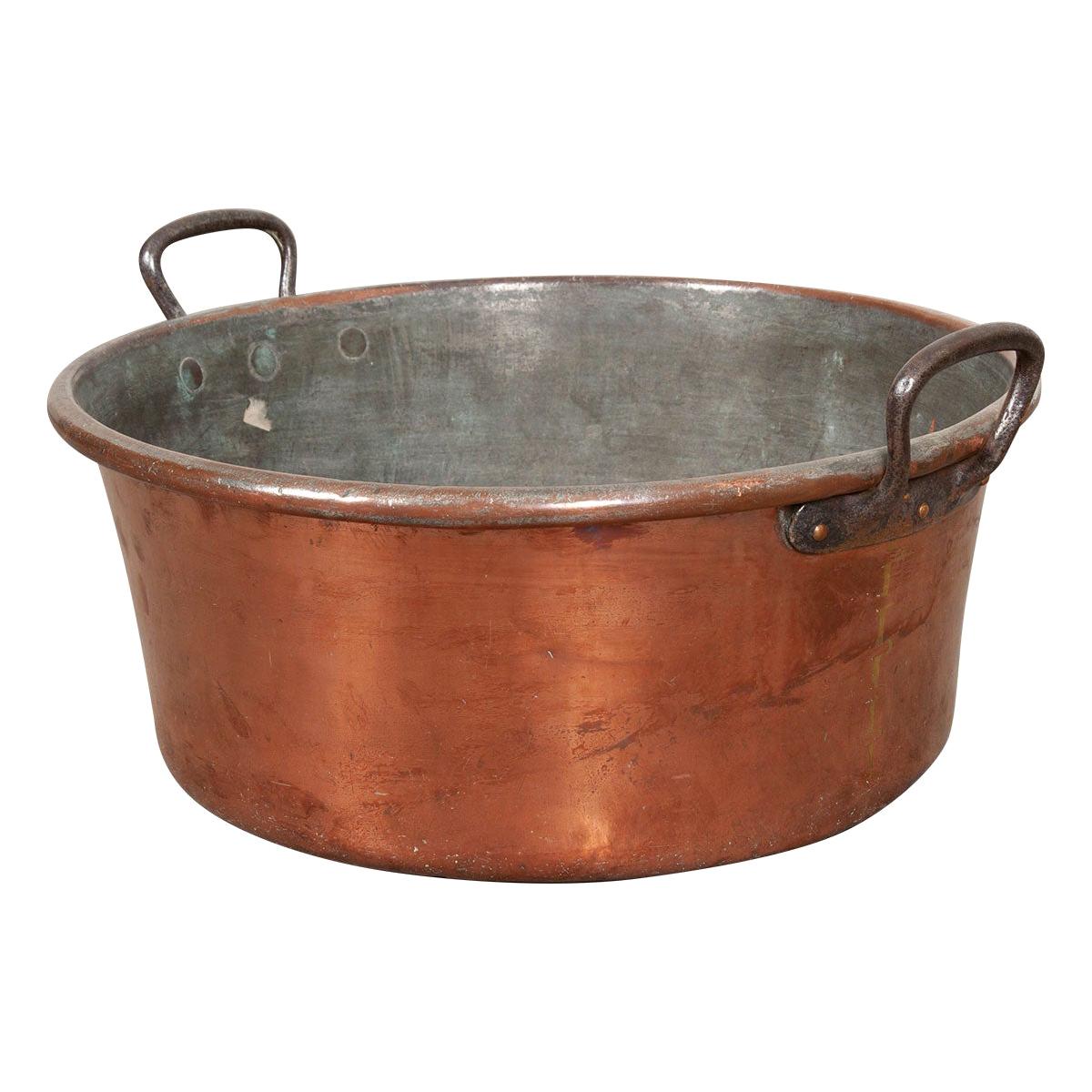 French 19th Century Polished Copper Pot