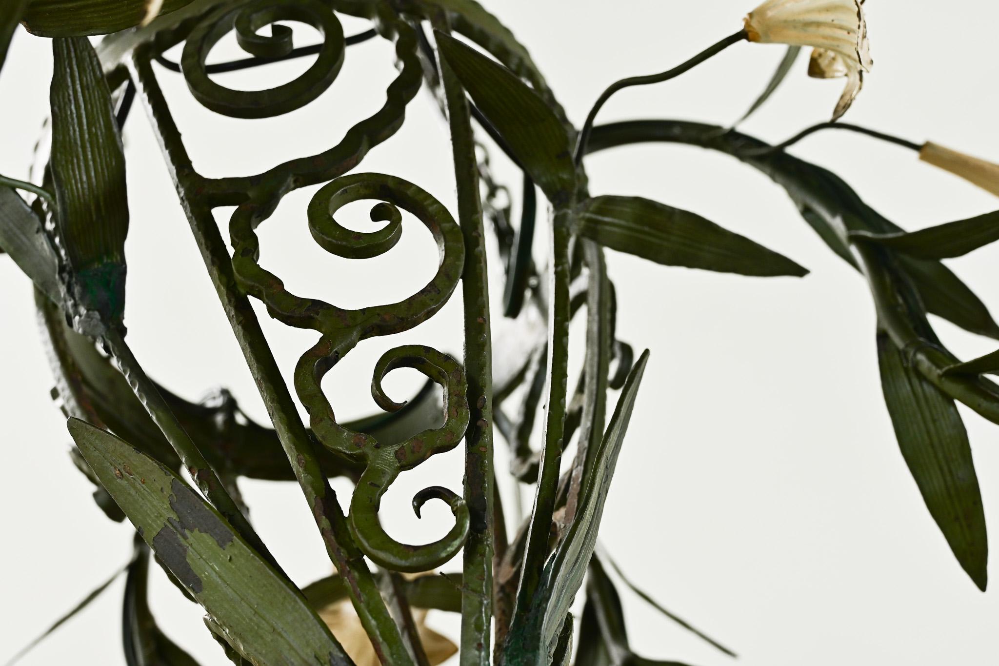 French 19th Century Polychrome Iron Chandelier 8