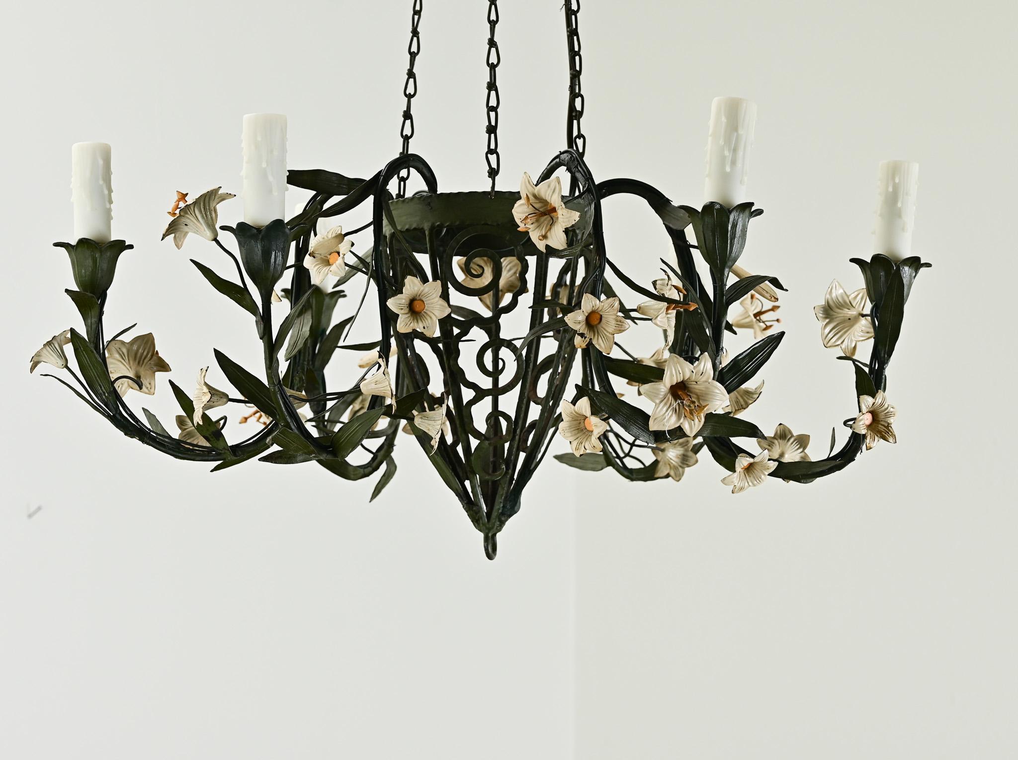 French 19th Century Polychrome Iron Chandelier 10