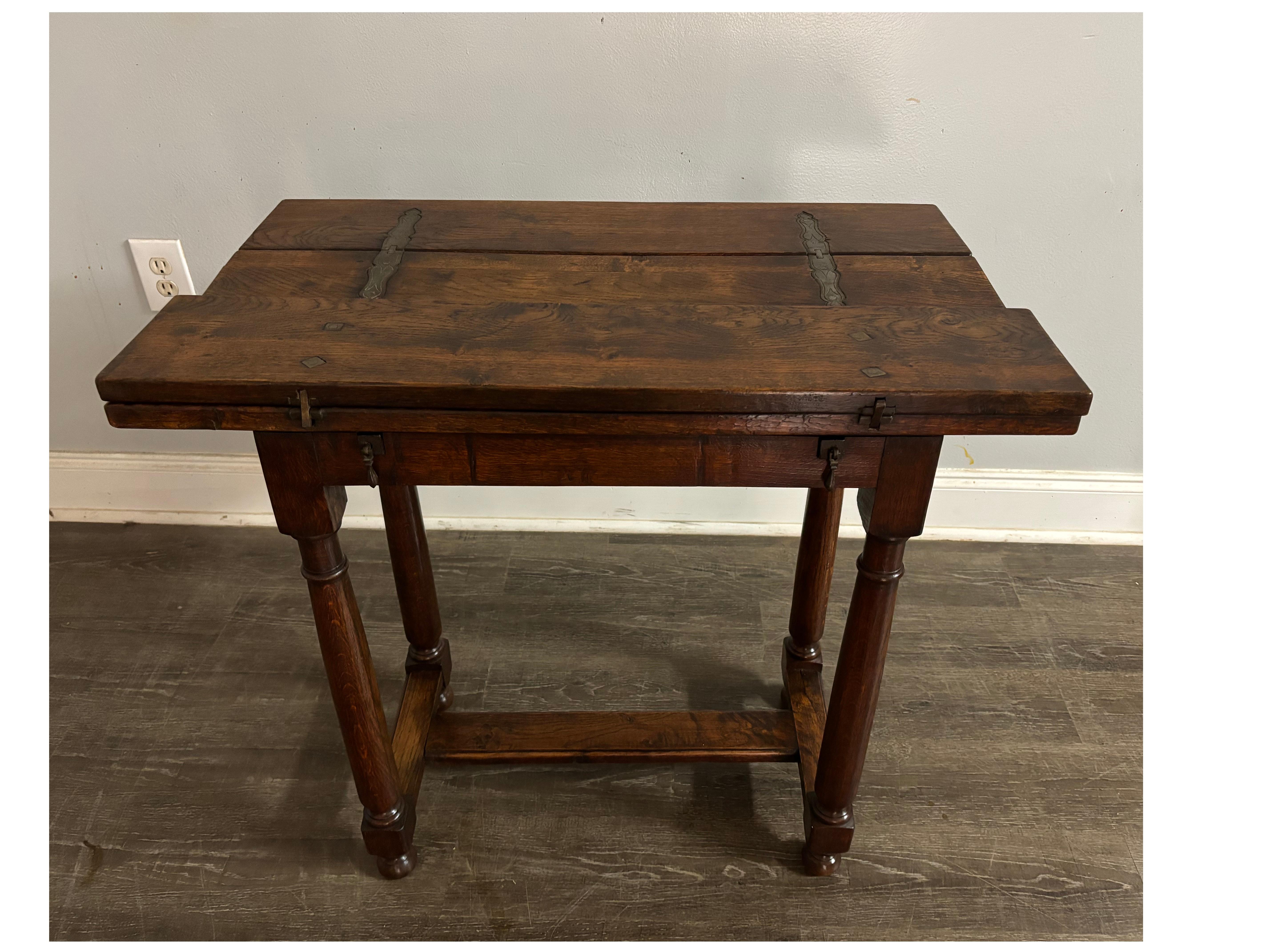 French 19th Century Portefeuille Table For Sale 5