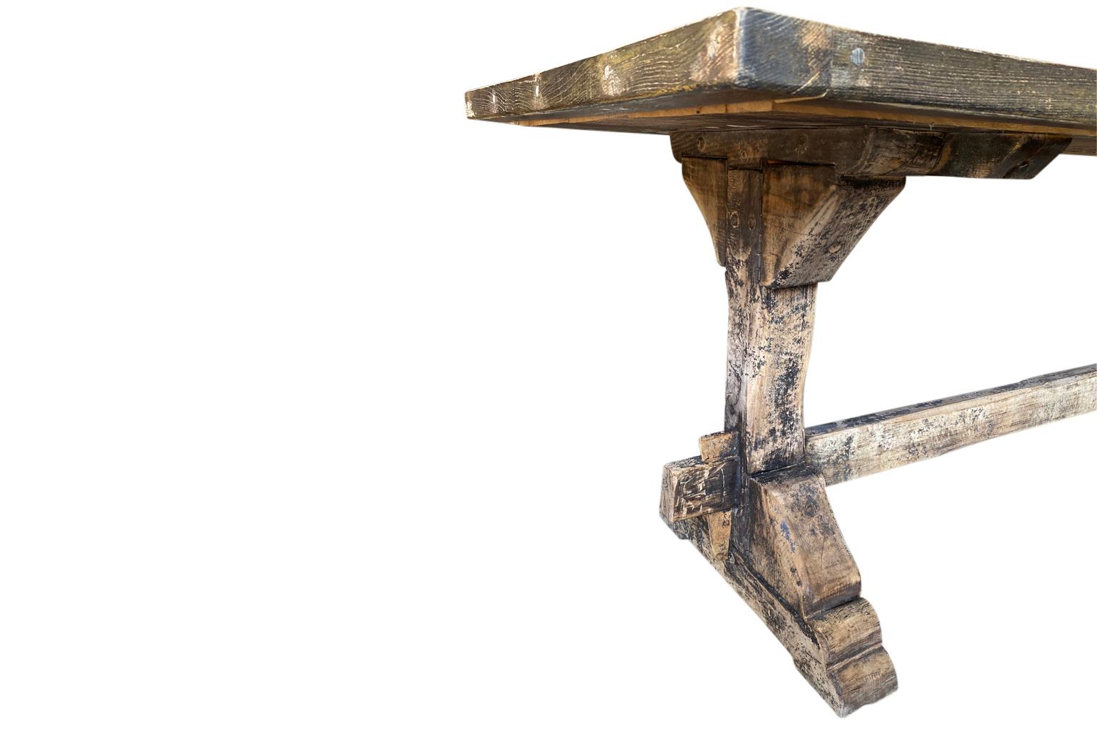 Französischer primitiver Bauerntisch des 19. Jahrhunderts – Trestle-Tisch im Angebot 2