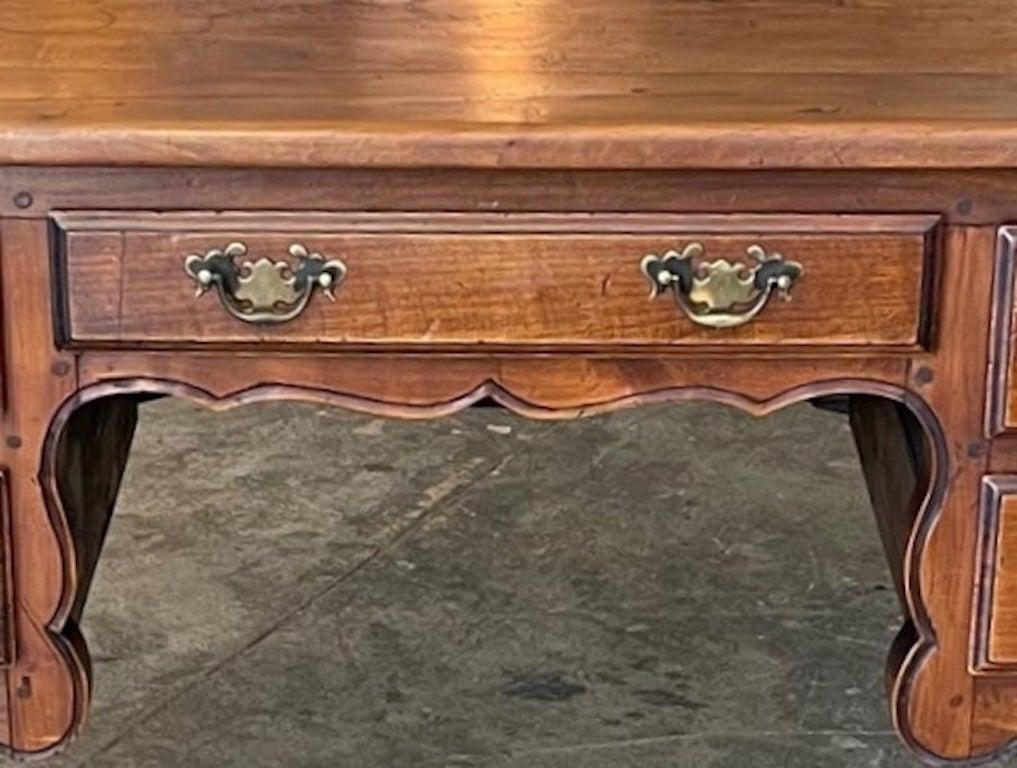 Stained French 19th Century Provençal Hand-Carved Walnut Knee Hole Desk with 5 Drawers For Sale