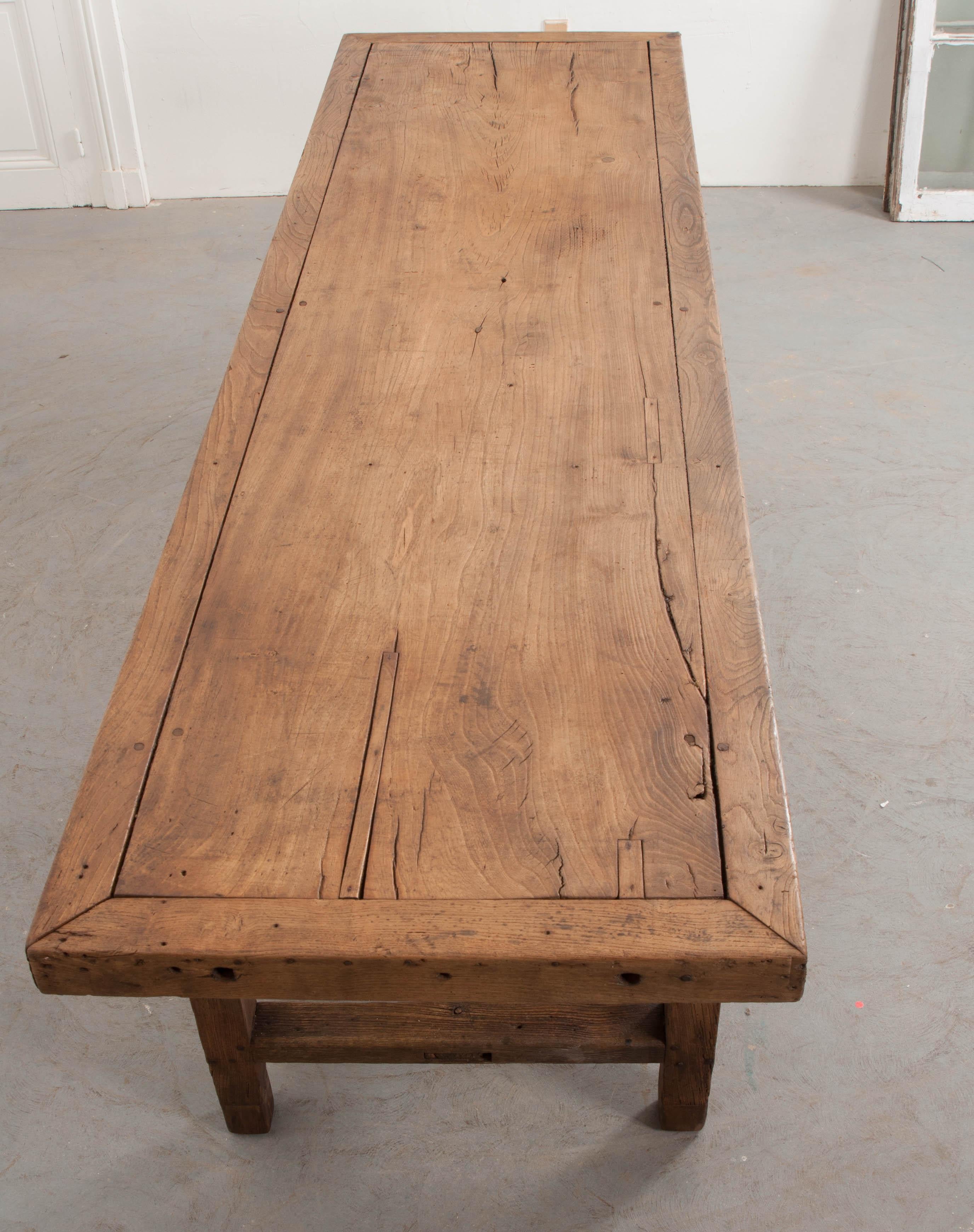 French 19th Century Provincial Oak Farmhouse Trestle Table In Good Condition In Baton Rouge, LA