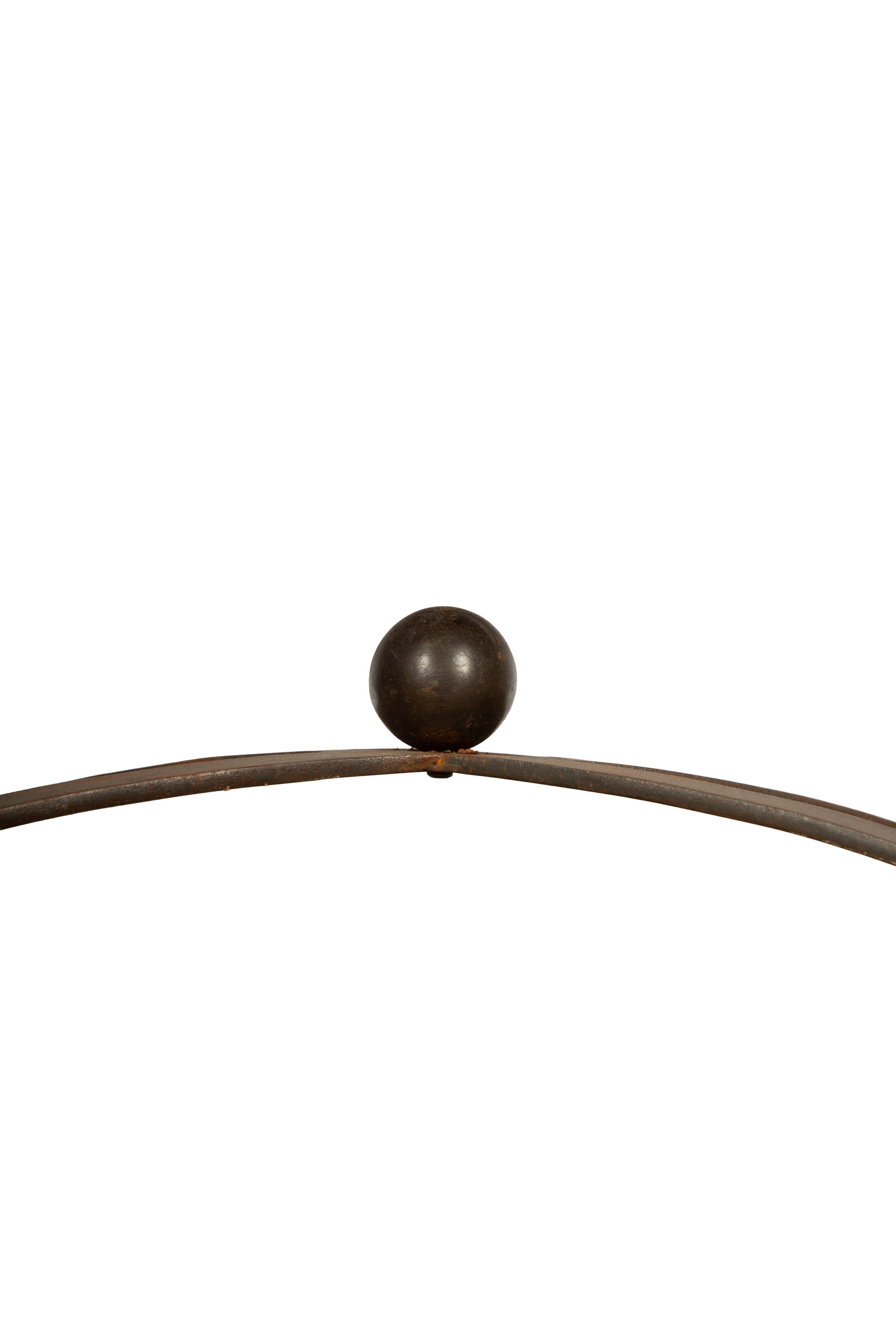Mesa provincial francesa del siglo XIX con base de hierro forjado y tablero rectangular de madera en Excelente estado para la venta en New York, NY