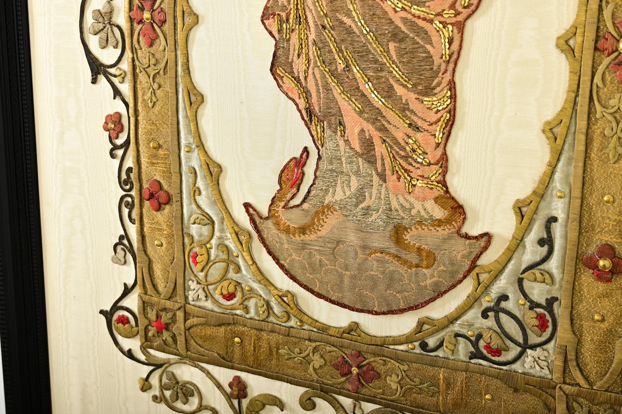 French 19th Century Raised Embroidery of Madonna & Child In Good Condition For Sale In Baton Rouge, LA