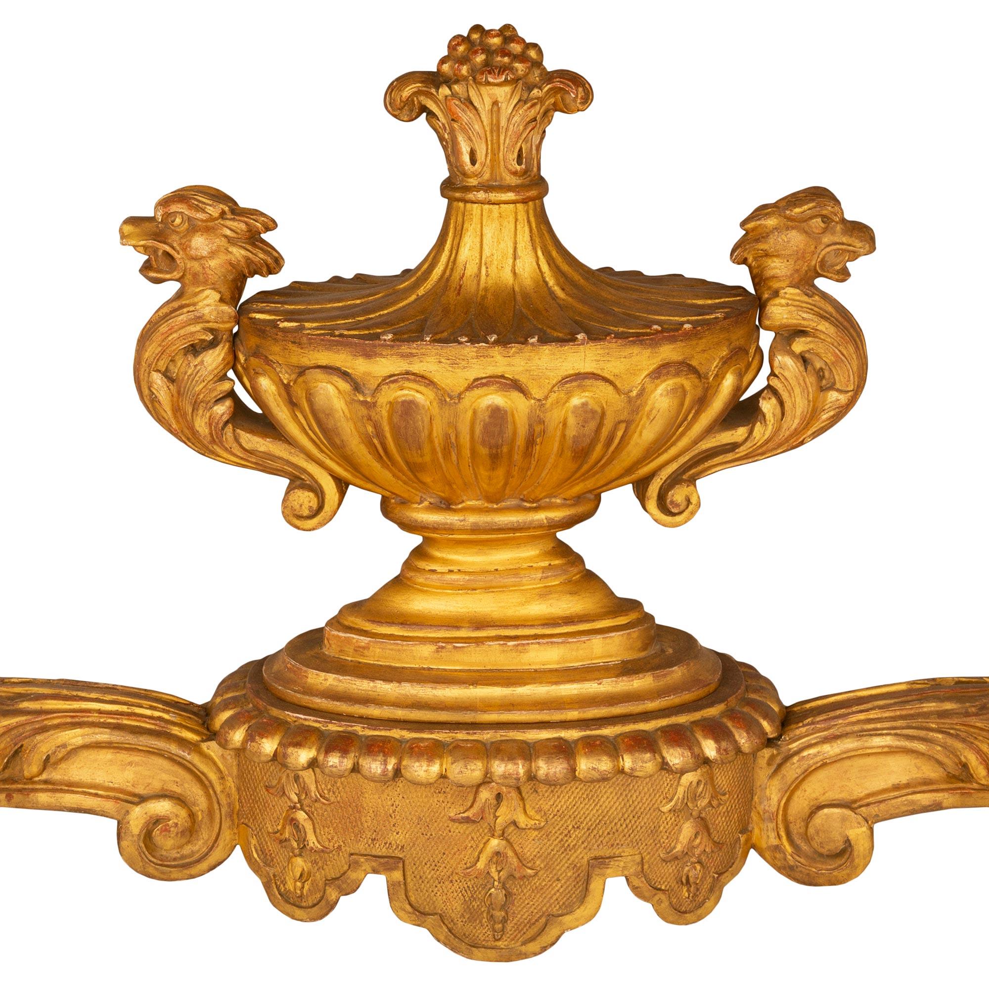 Console Régence française du 19ème siècle en bois doré et marbre de Carrare blanc en vente 3