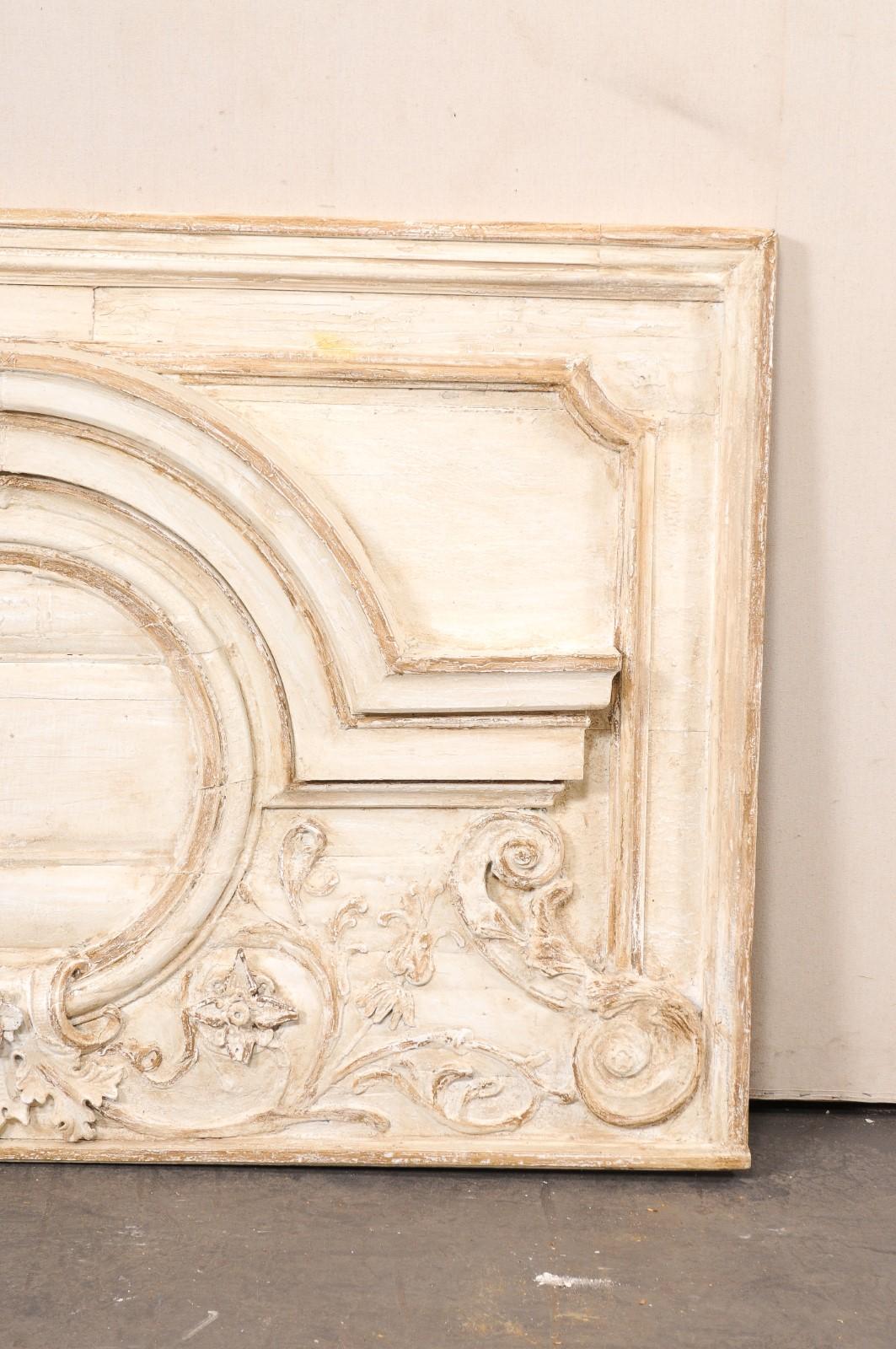 Panel decorativo de pared francés del siglo XIX tallado en relieve, 1,5 m de ancho Madera en venta