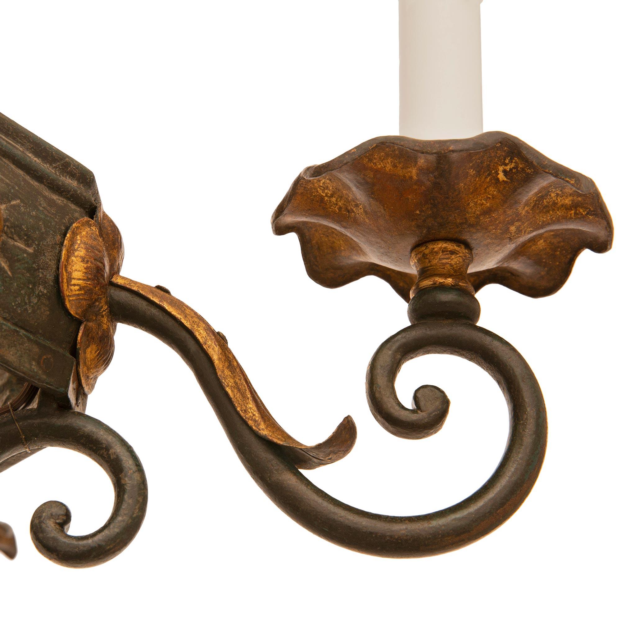 Französischer Renaissance-Kronleuchter aus Bronze, Metall und Schmiedeeisen aus dem 19. Jahrhundert im Angebot 2