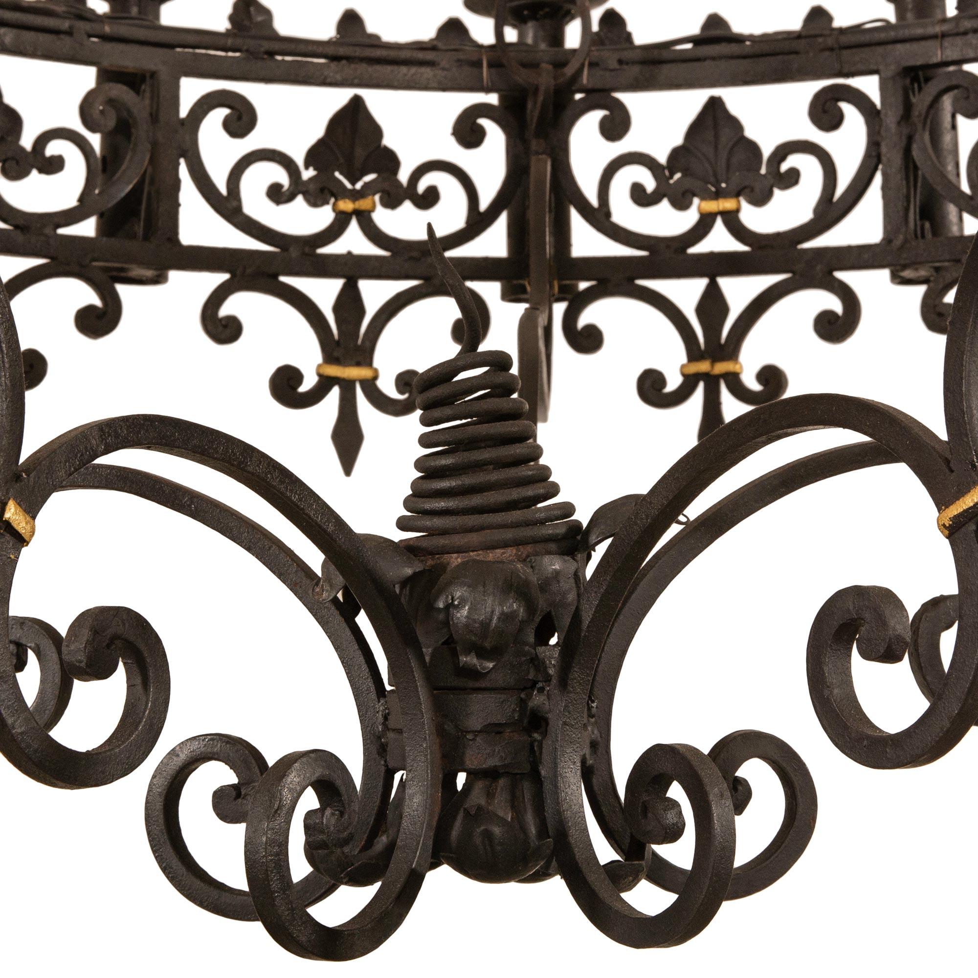 French 19th century Renaissance st. Gilt and Wrought Iron chandelier For Sale 2