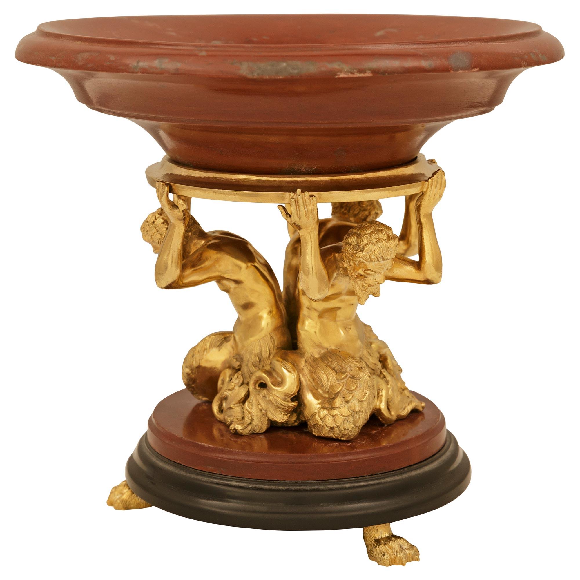 Französisch 19. Jahrhundert Renaissance st. Marmor und Ormolu Mittelstück im Zustand „Gut“ im Angebot in West Palm Beach, FL