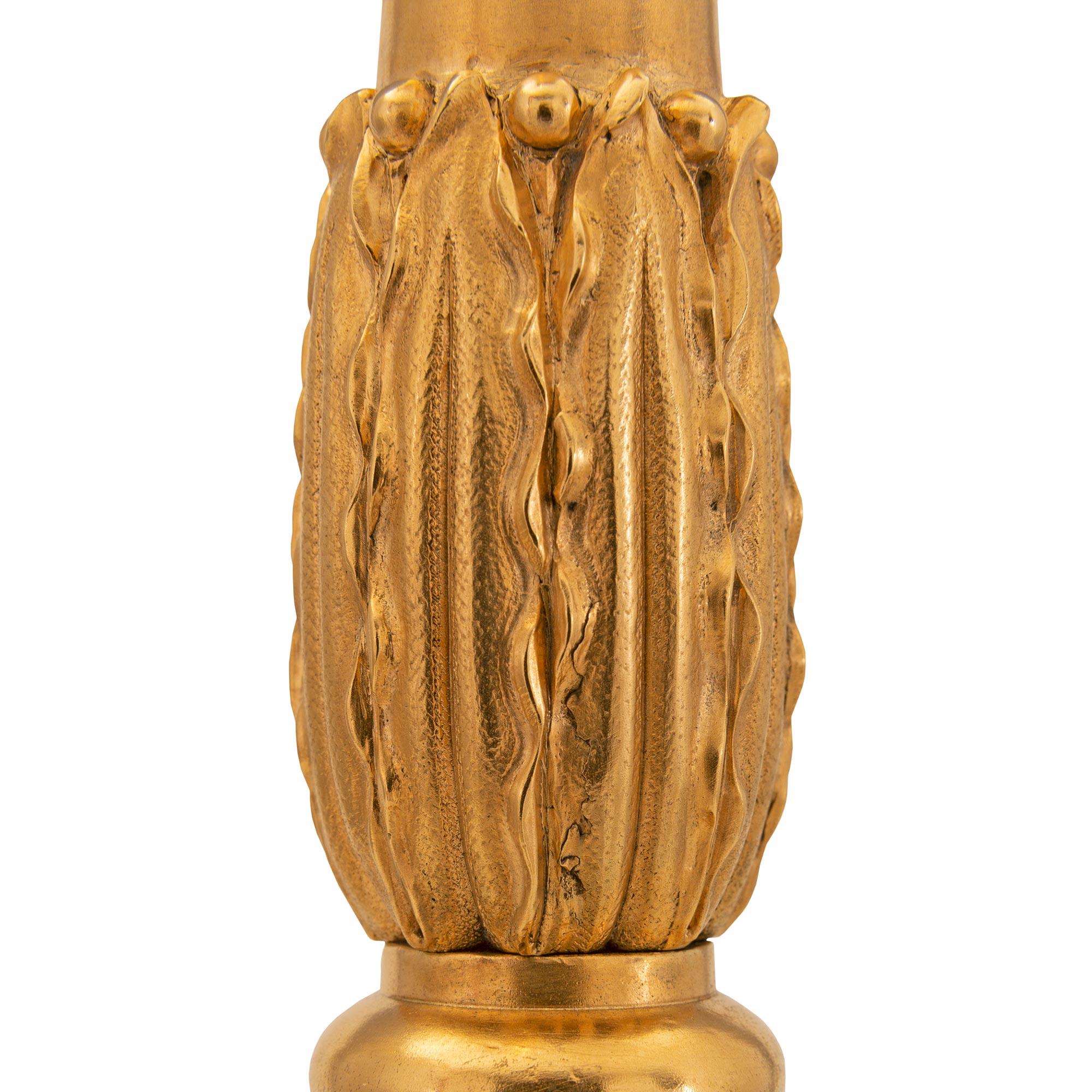 Renaissance-Stil-Goldbronze-Lampe, 19. Jahrhundert im Zustand „Gut“ im Angebot in West Palm Beach, FL