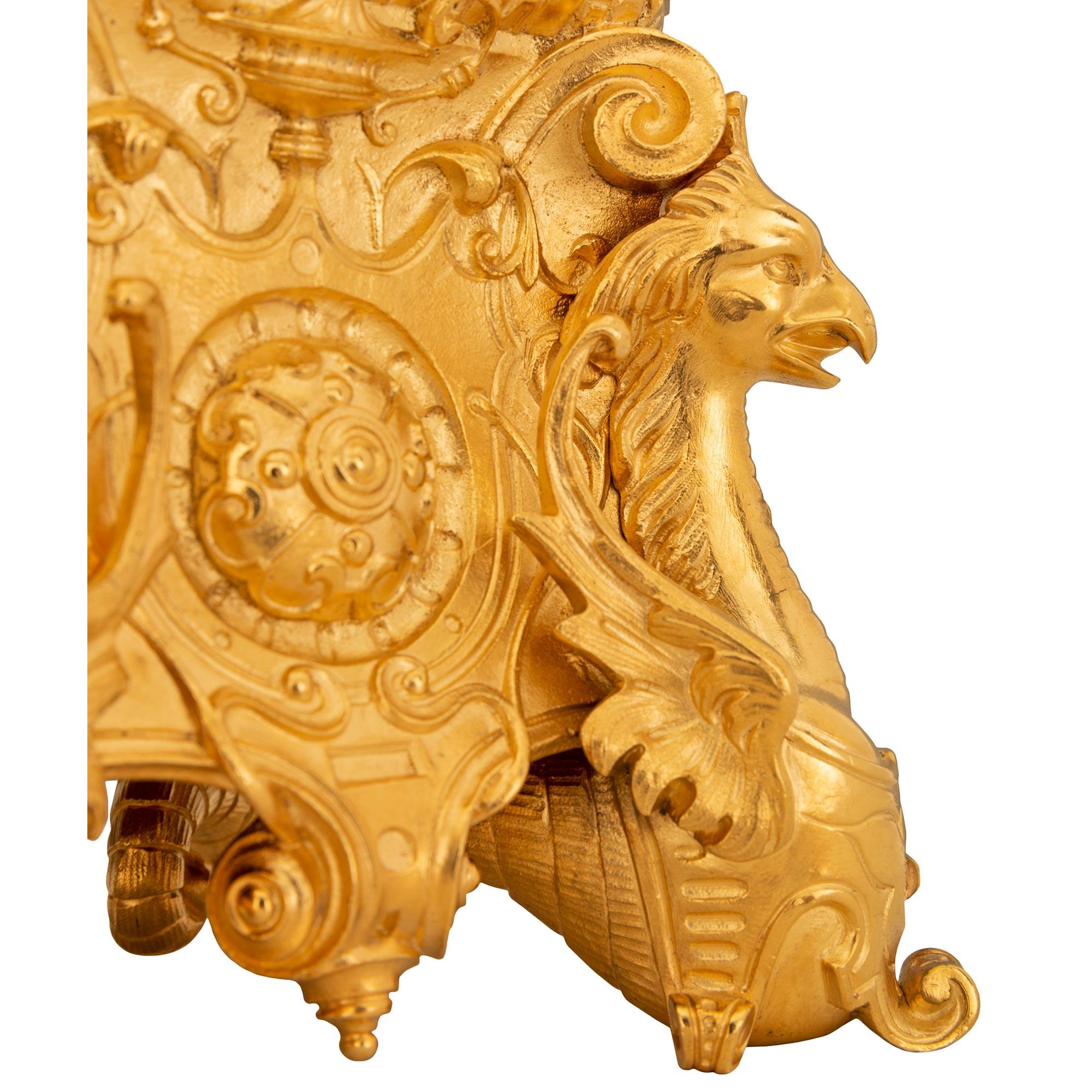 Lampe française de style Renaissance du XIXe siècle en bronze doré en vente 4