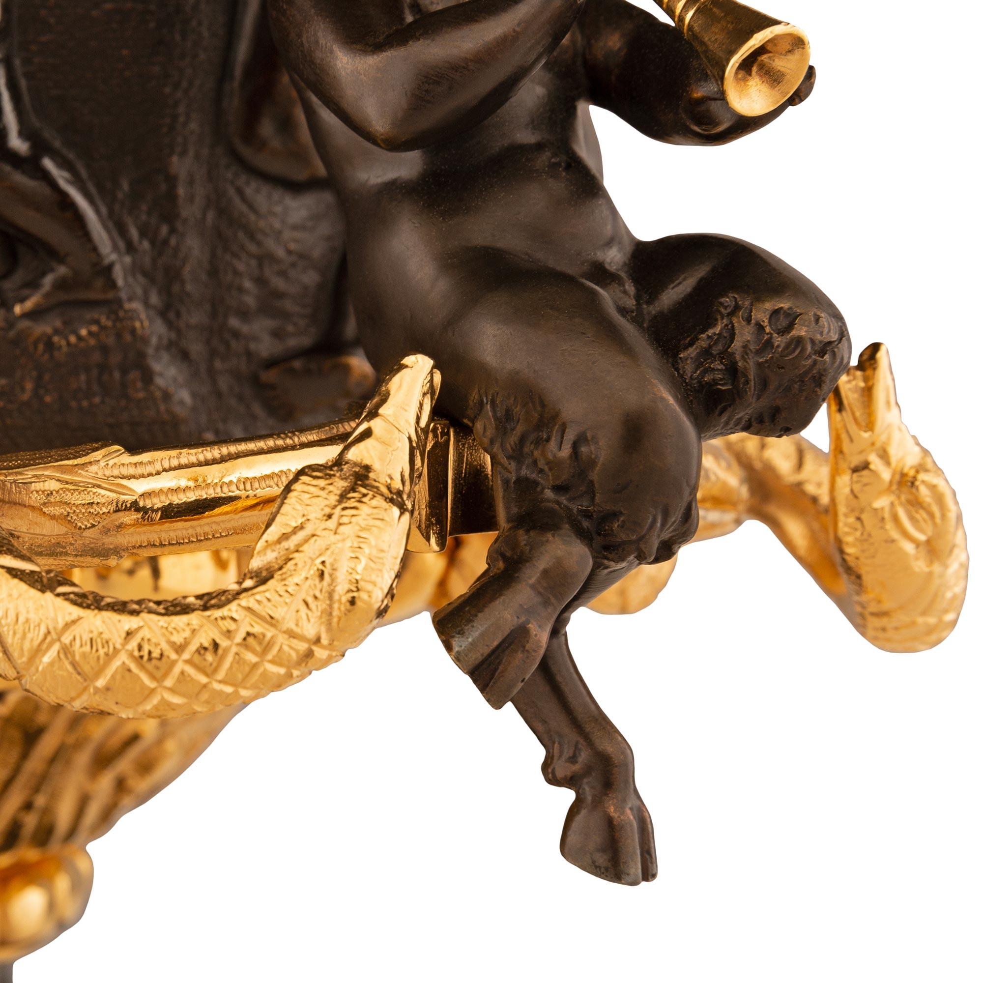 Französisch 19. Jahrhundert Renaissance st. patiniert Bronze und Ormolu Tafelaufsatz/urn im Angebot 4
