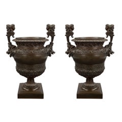 French 19th Century Renaissance St. Patinated Bronze Urn
