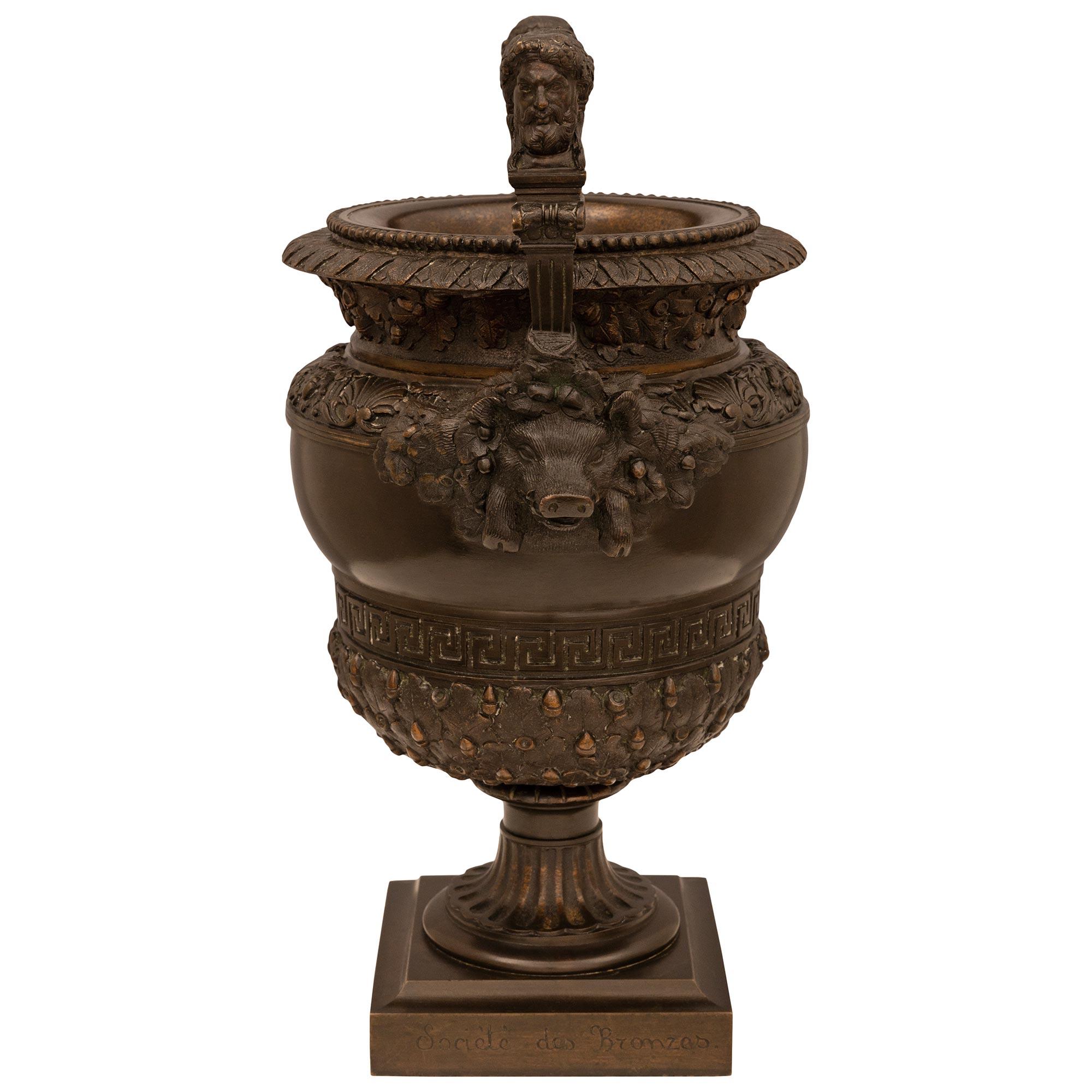French 19th Century Renaissance St. Patinated Bronze Urns In Good Condition For Sale In West Palm Beach, FL