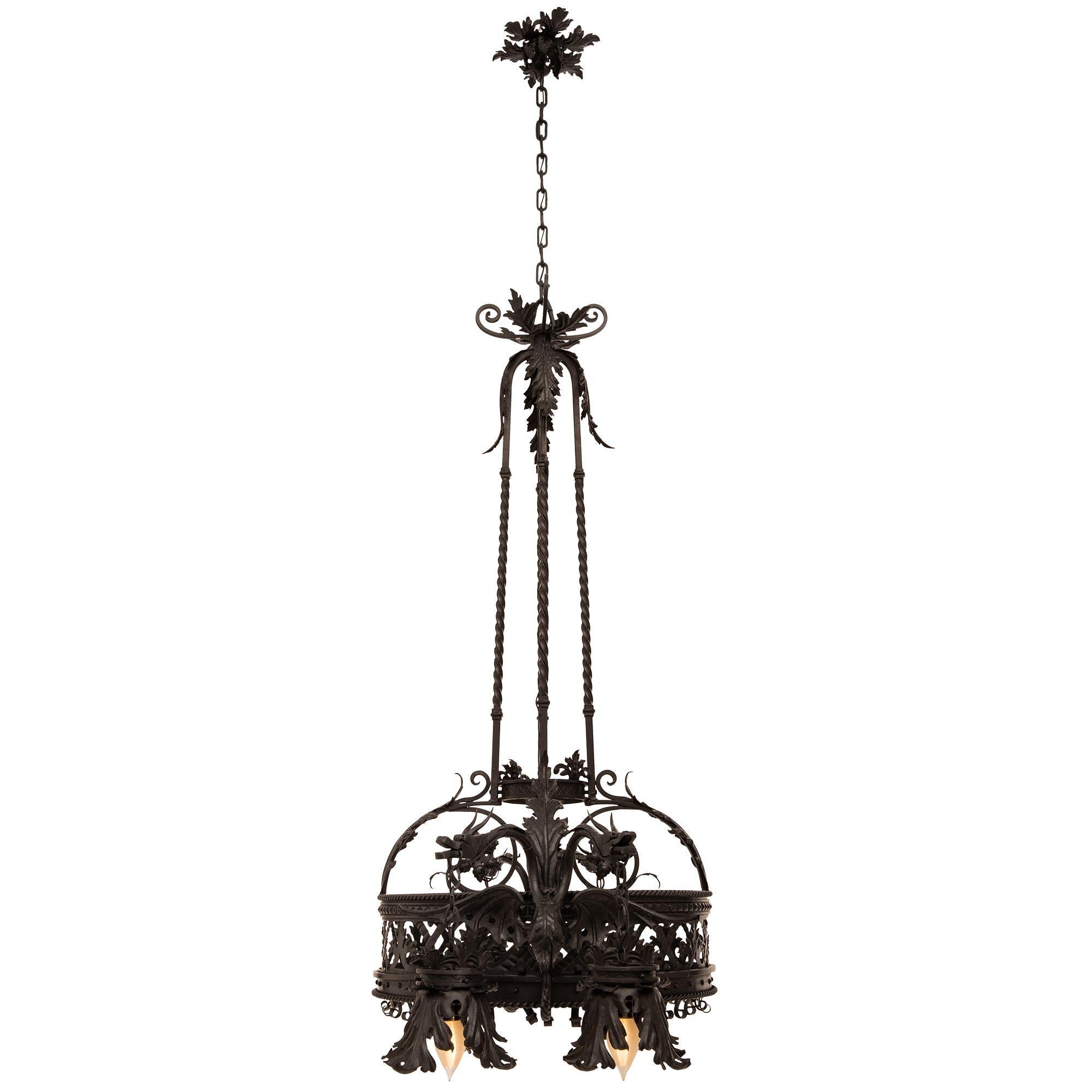 French 19th Century Renaissance St. Wrought Iron Chandelier In Good Condition For Sale In West Palm Beach, FL