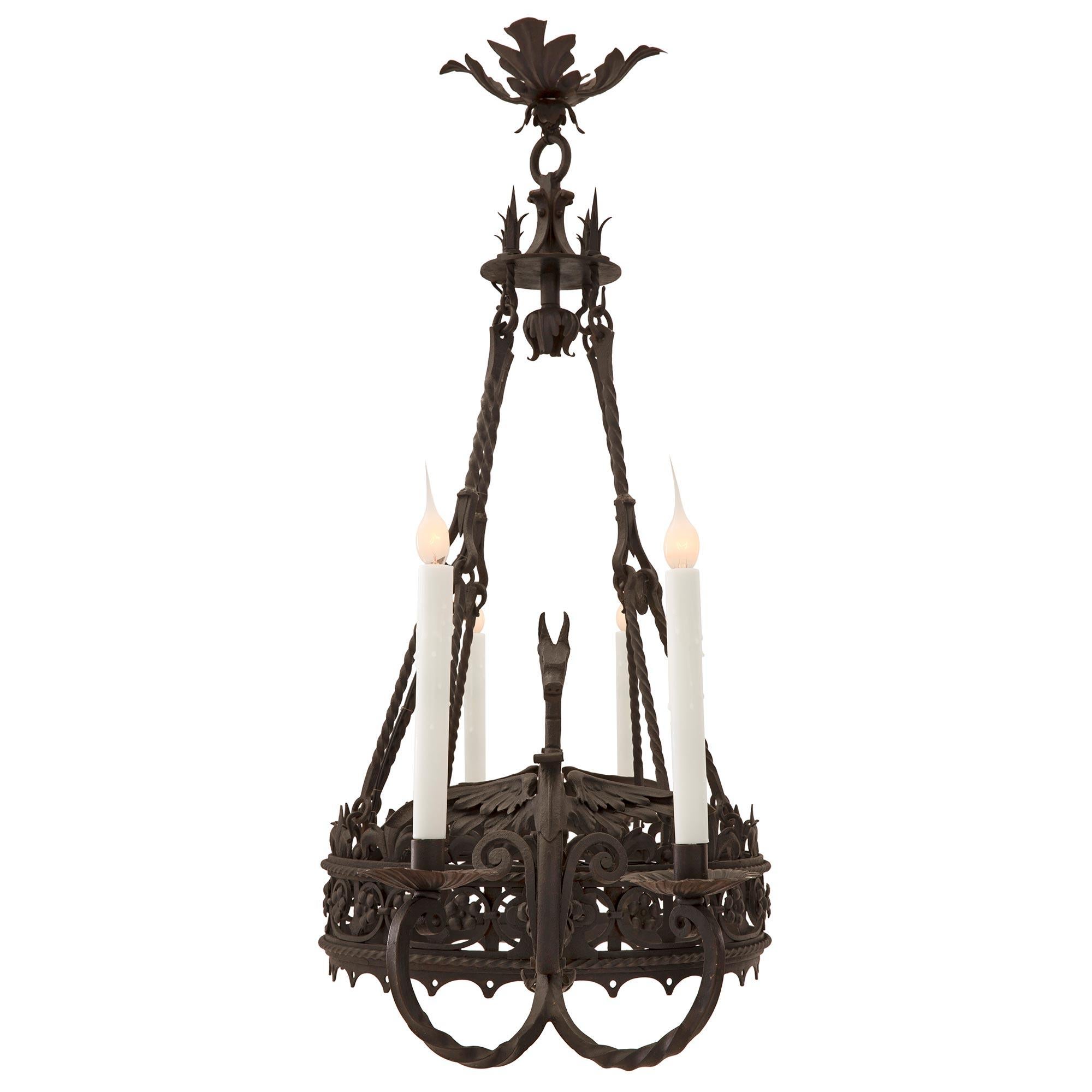 French 19th Century Renaissance St. Wrought Iron Chandelier For Sale 1
