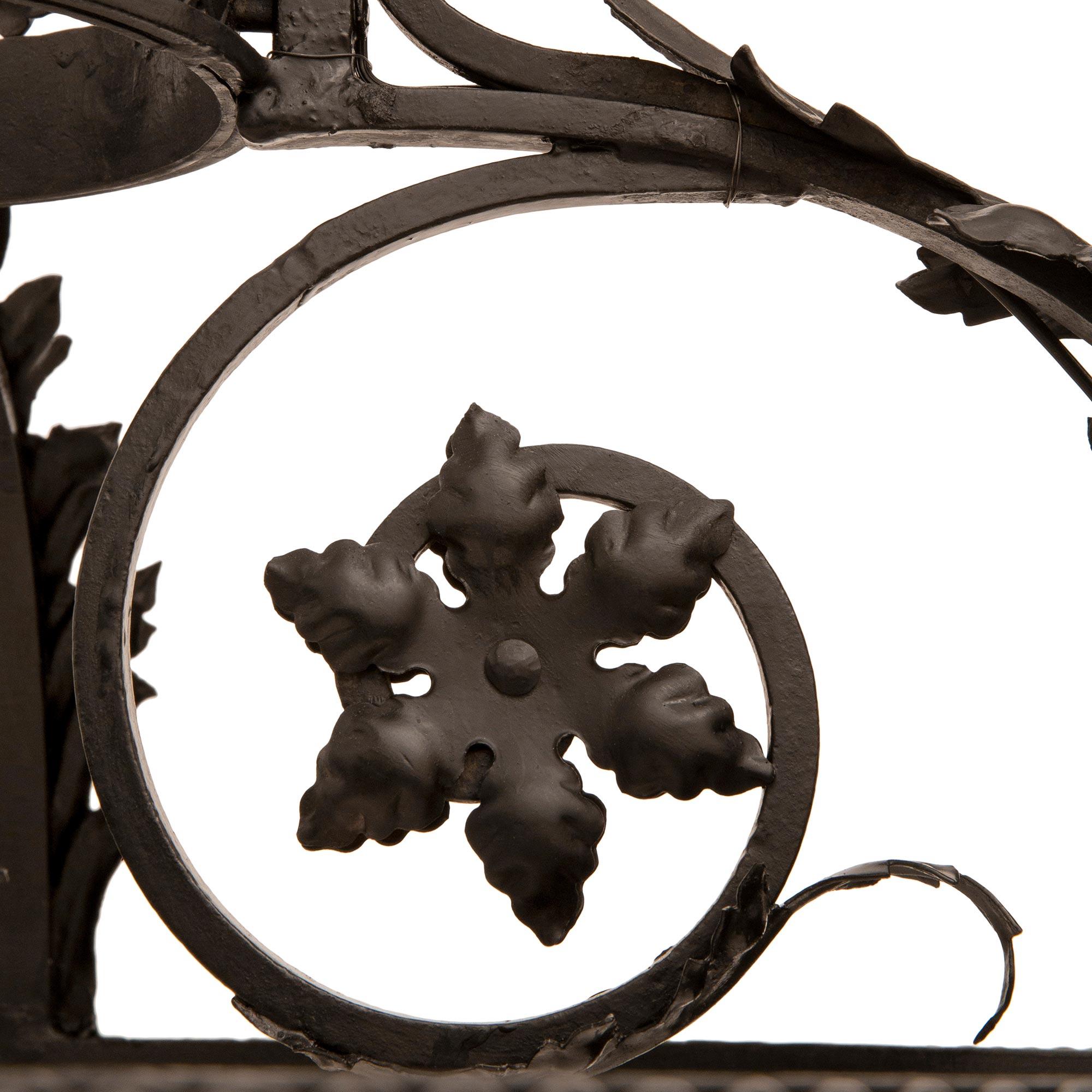 French 19th Century Renaissance St. Wrought Iron Chandelier For Sale 3