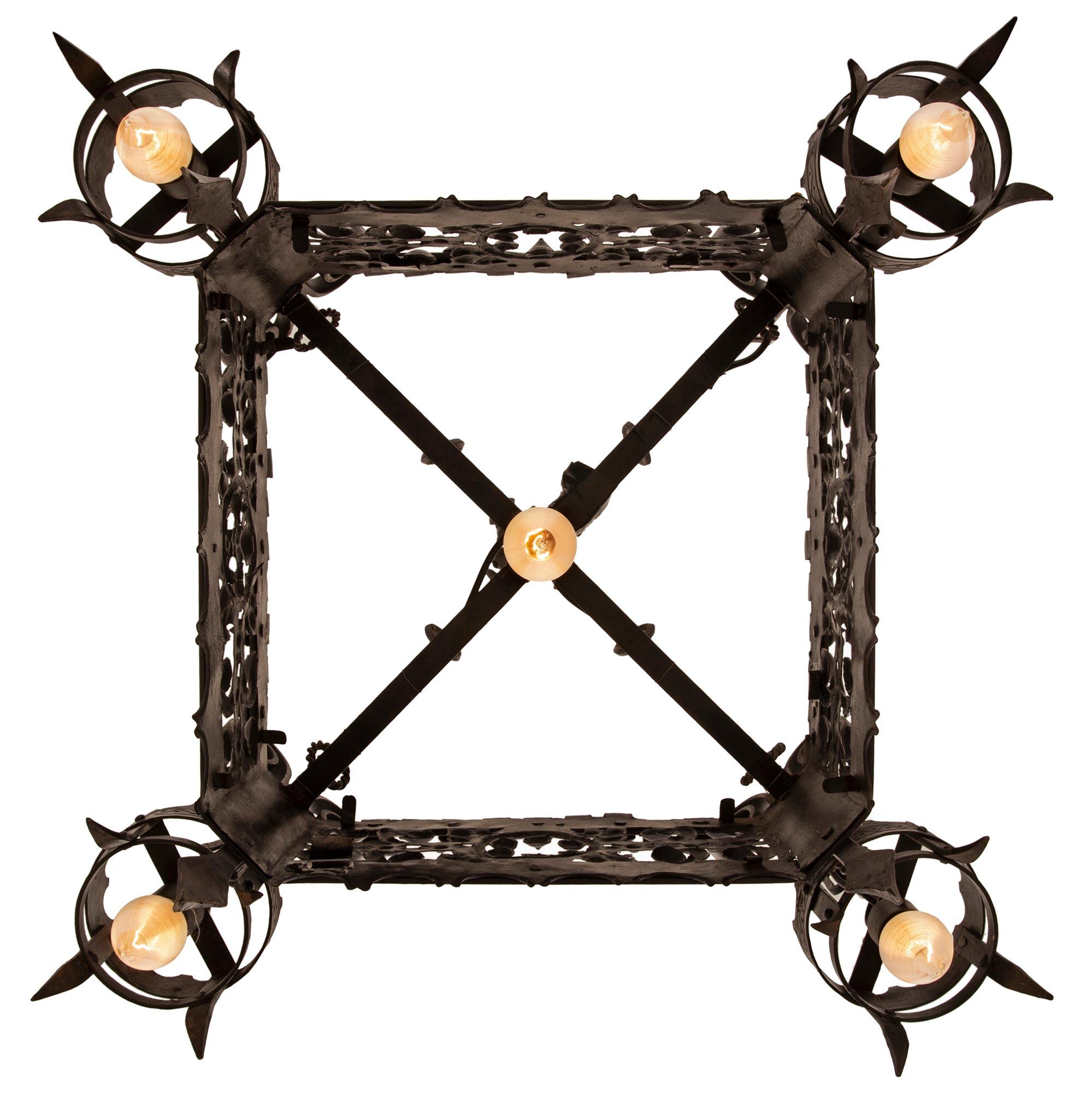 French, 19th Century, Renaissance St. Wrought Iron Chandelier For Sale 5