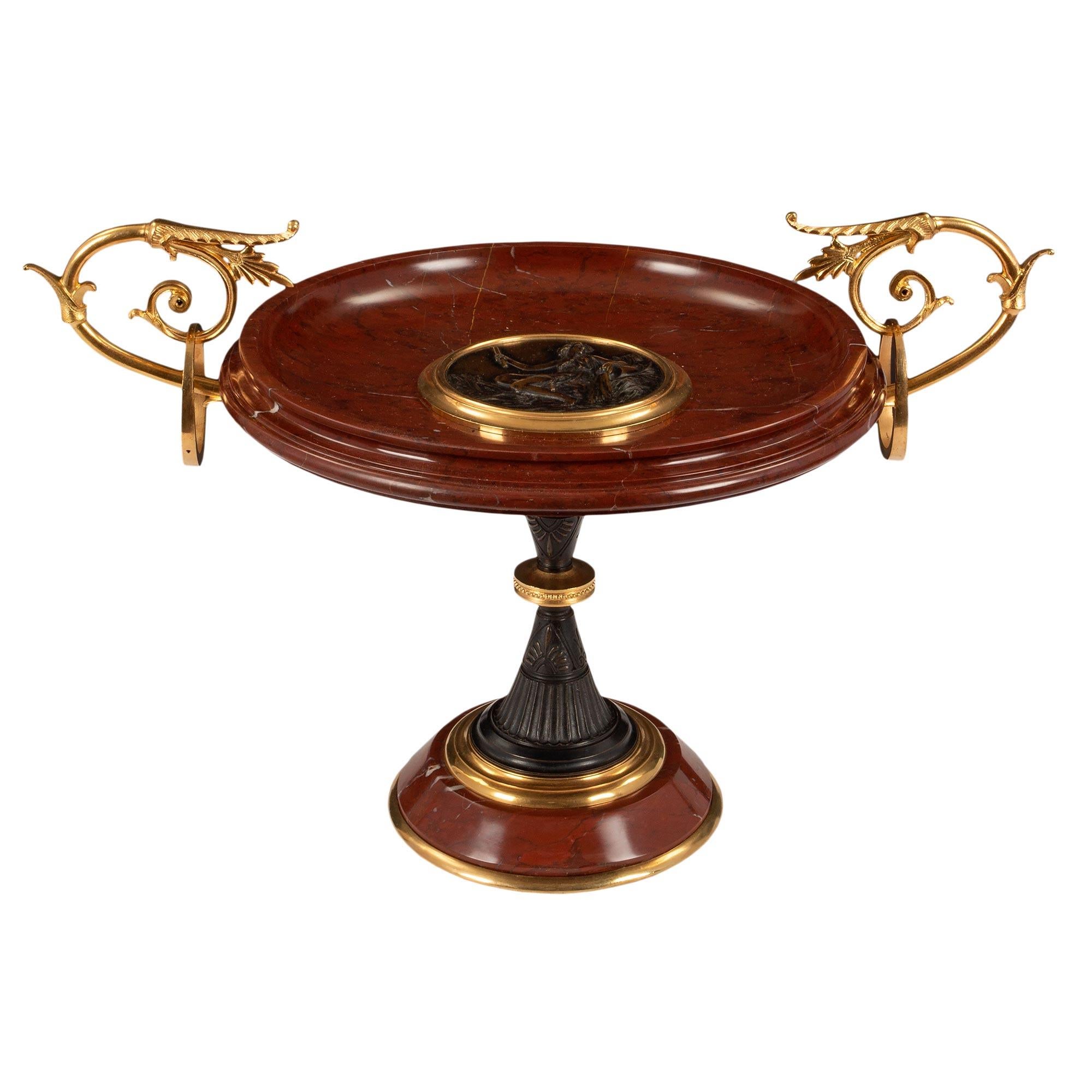 French 19th Century Renaissance Style Rouge Antique Marble Ormolu & Bronze Tazza In Good Condition For Sale In West Palm Beach, FL