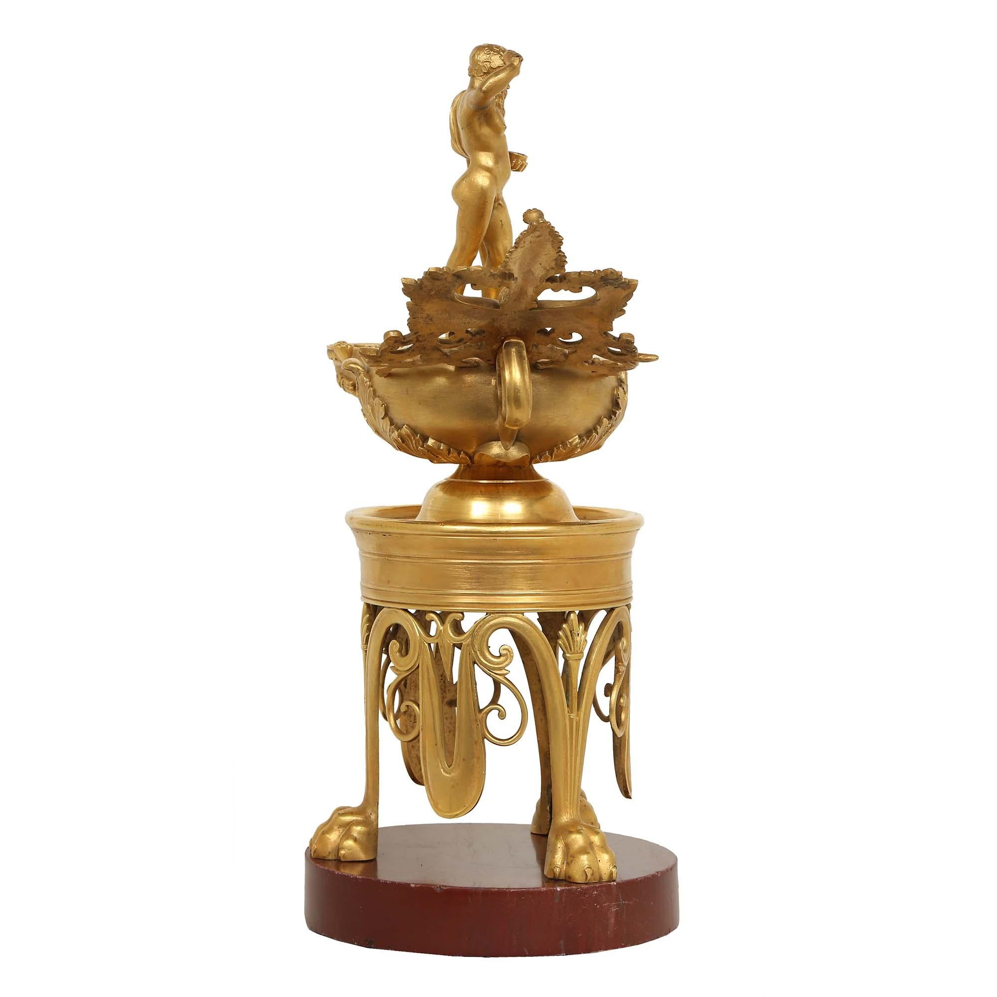 Français Lanterne à huile à trois pièces en bronze doré de style Renaissance du XIXe siècle français en vente