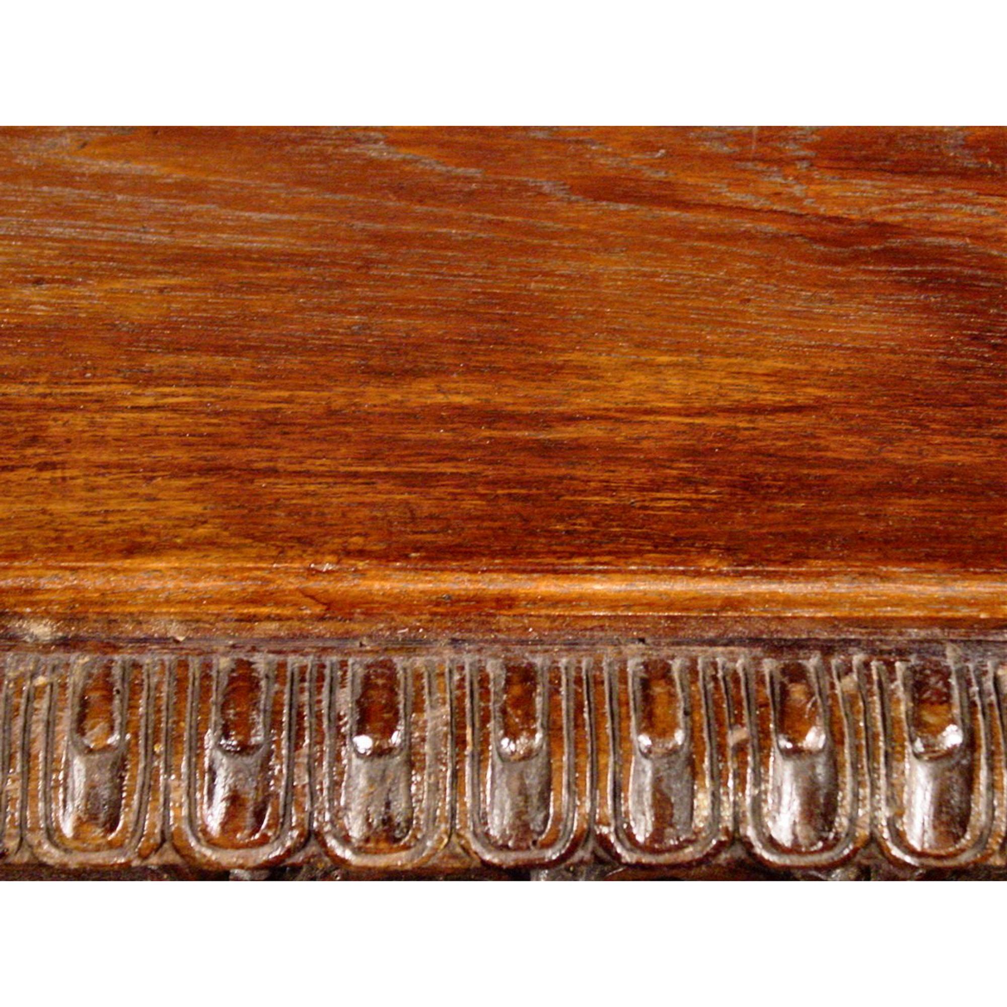 Mantello in legno di noce in stile rinascimentale francese del XIX secolo In condizioni buone in vendita a West Palm Beach, FL
