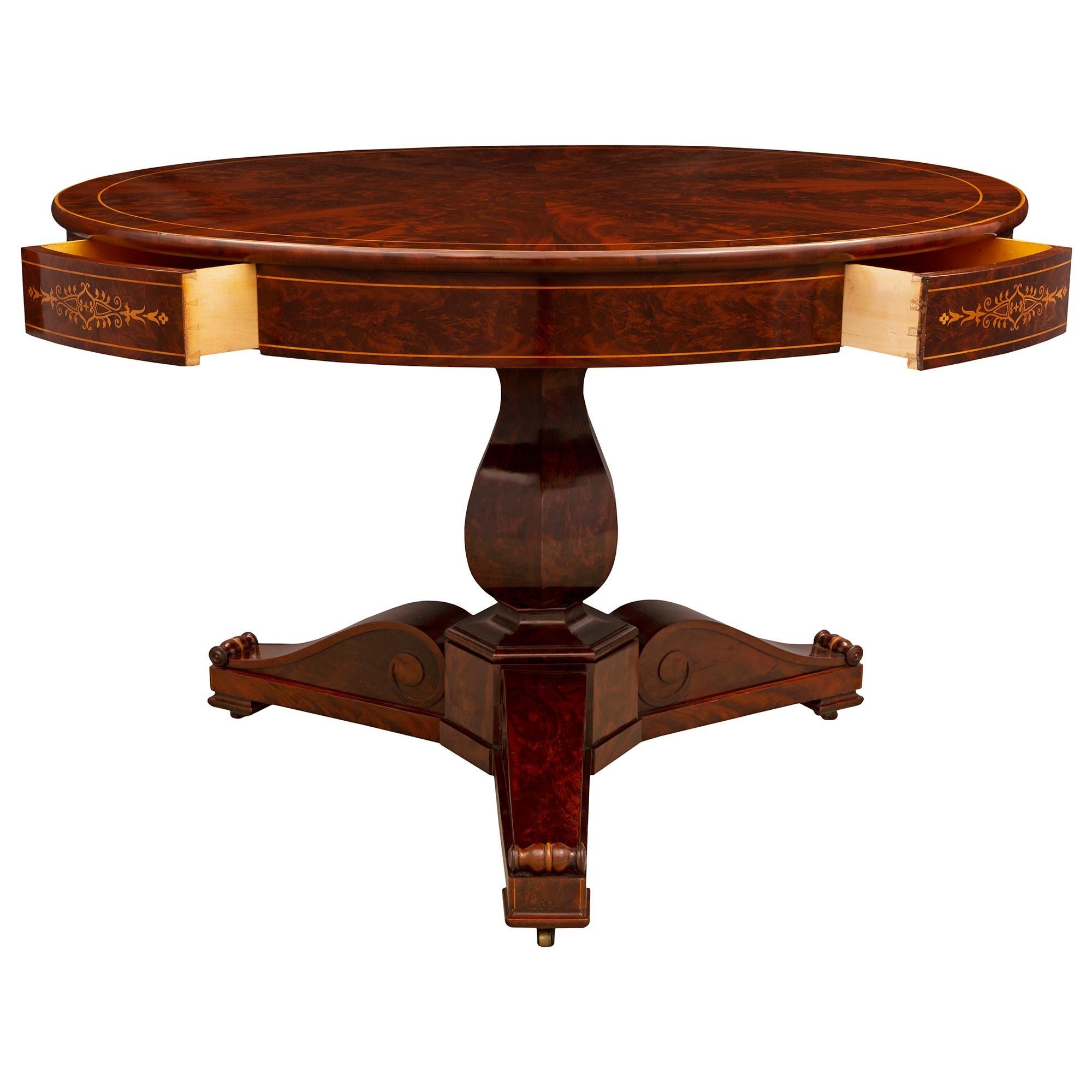 French 19th Century Restoration Period Round Center Table In Good Condition For Sale In West Palm Beach, FL