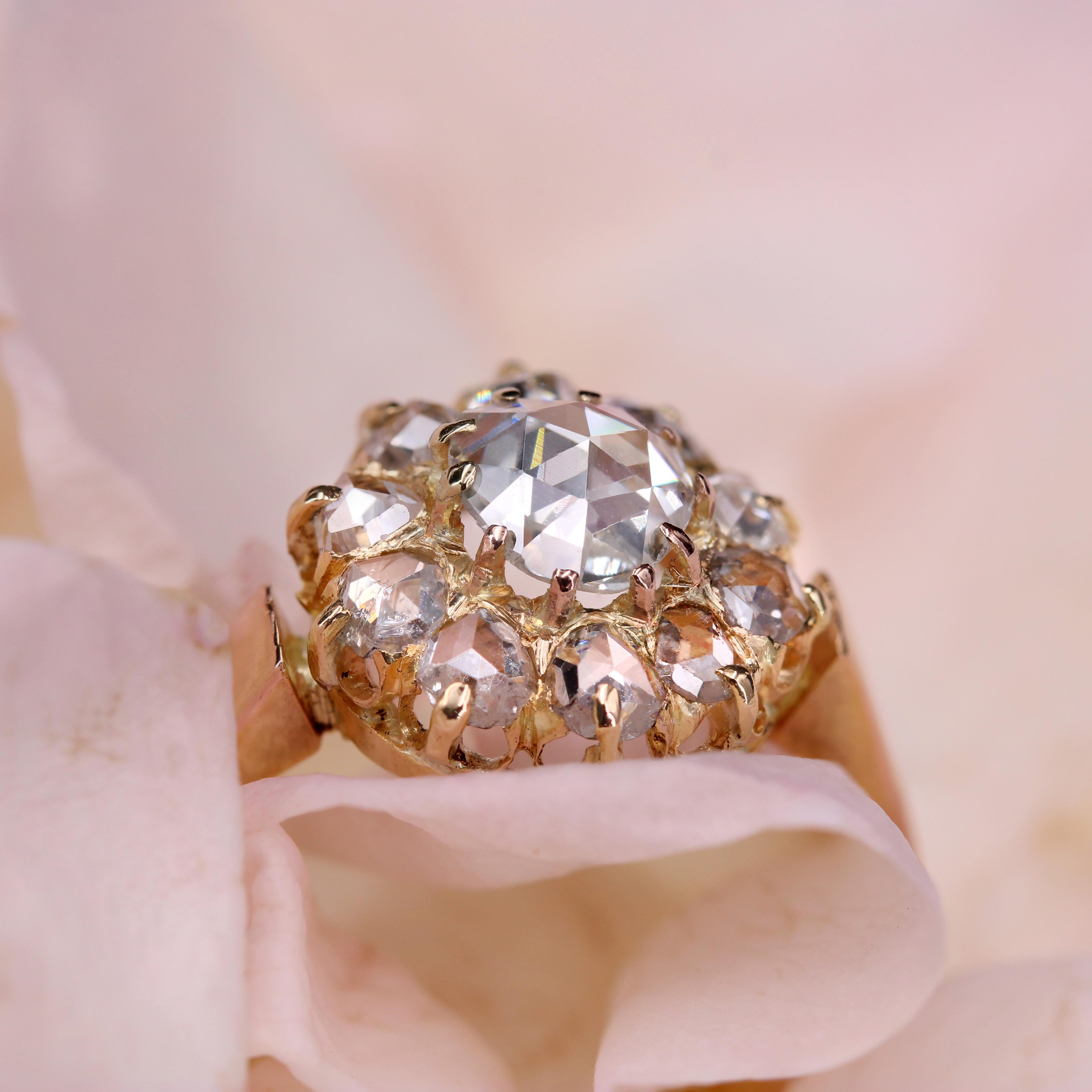 French 19th Century Rose- Cut Diamond 18 Karat Rose Gold Daisy Ring For Sale 4