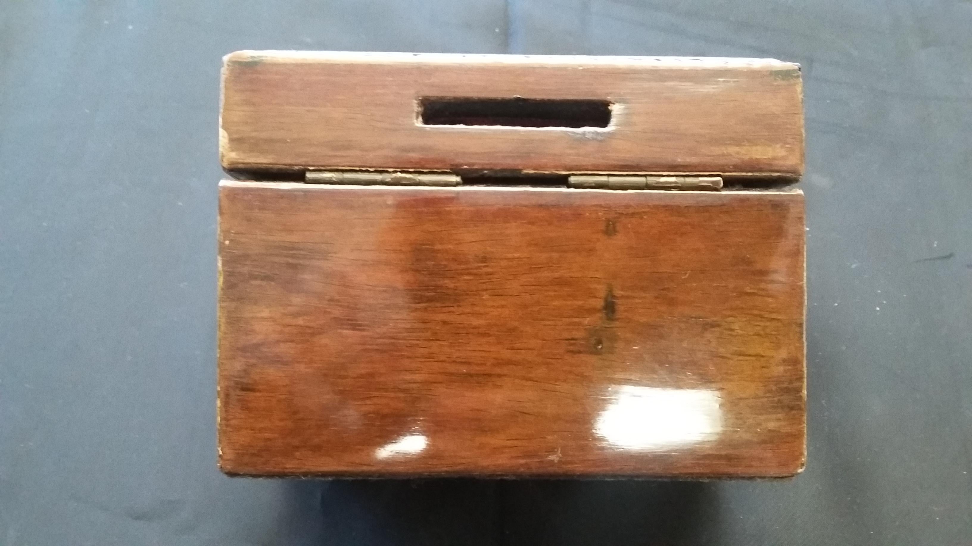 French 19th Century Rosewood Bank Box In Good Condition In Stamford, CT