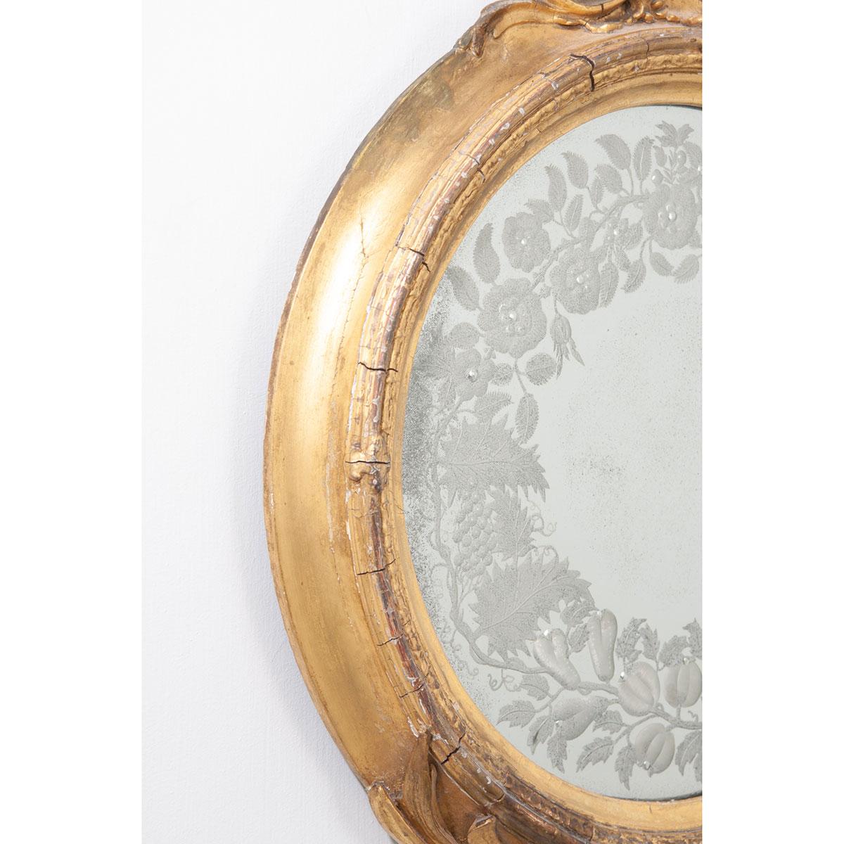 French 19th Century Round Gold Gilt Mirror In Good Condition In Baton Rouge, LA