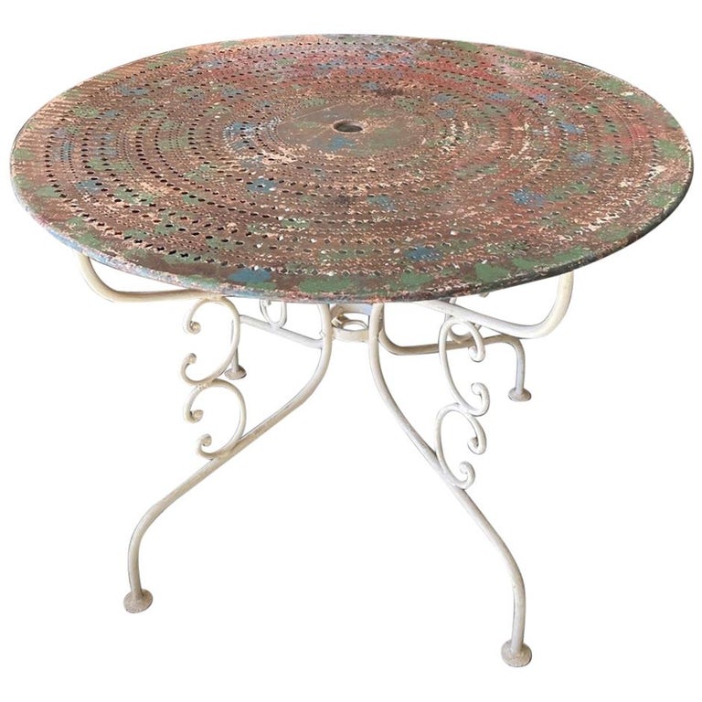 French 19th Century Round Iron Bistro Table at 1stDibs