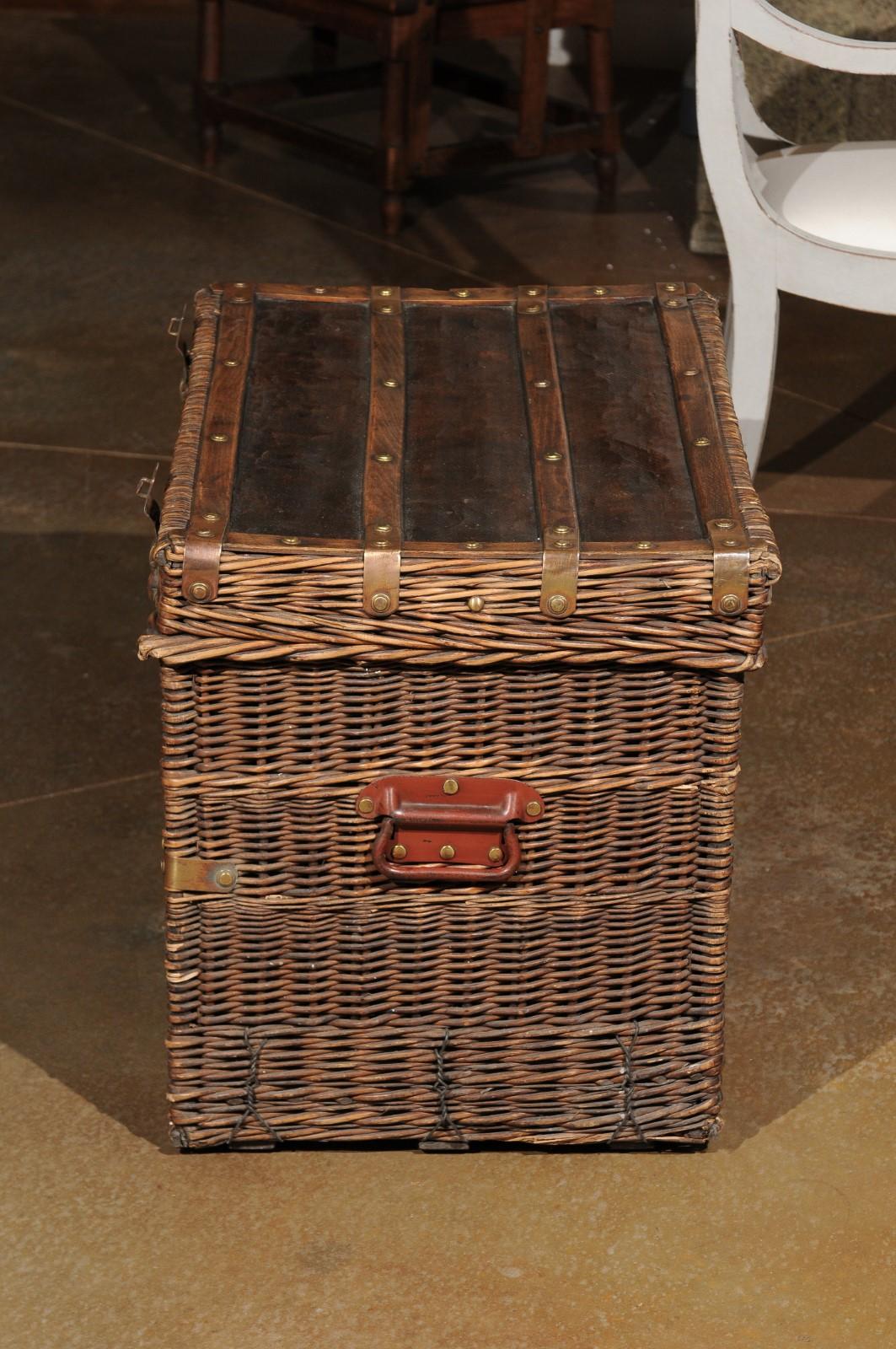 French 19th Century Rustic Wicker Trunk with Brass Hardware and Red Handles In Good Condition In Atlanta, GA
