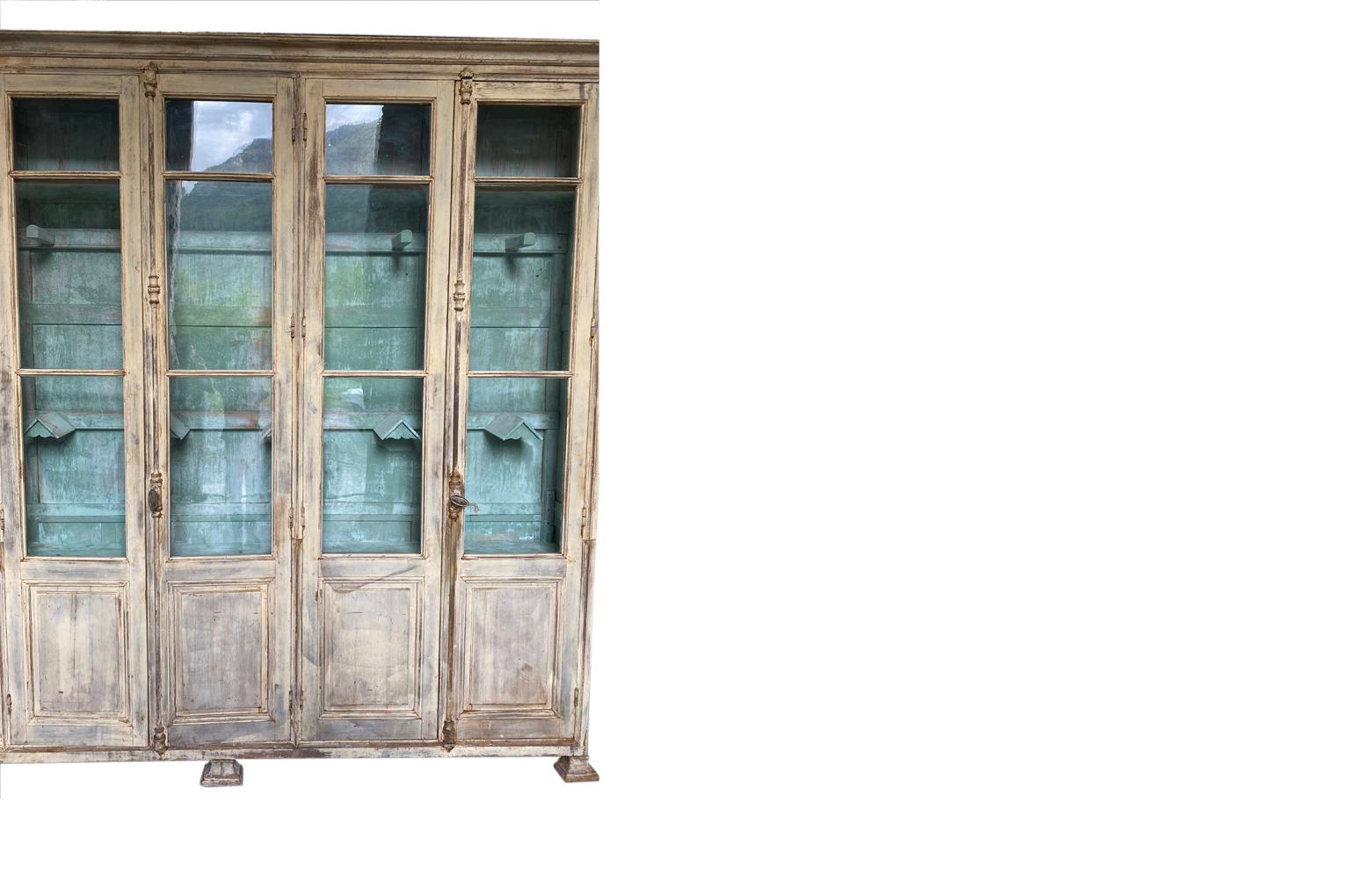 French 19th Century Saddle Display Case For Sale 6
