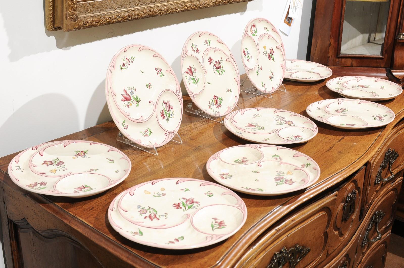 French 19th Century Sarreguemines Majolica Asparagus Plates with Pink Flowers For Sale 5