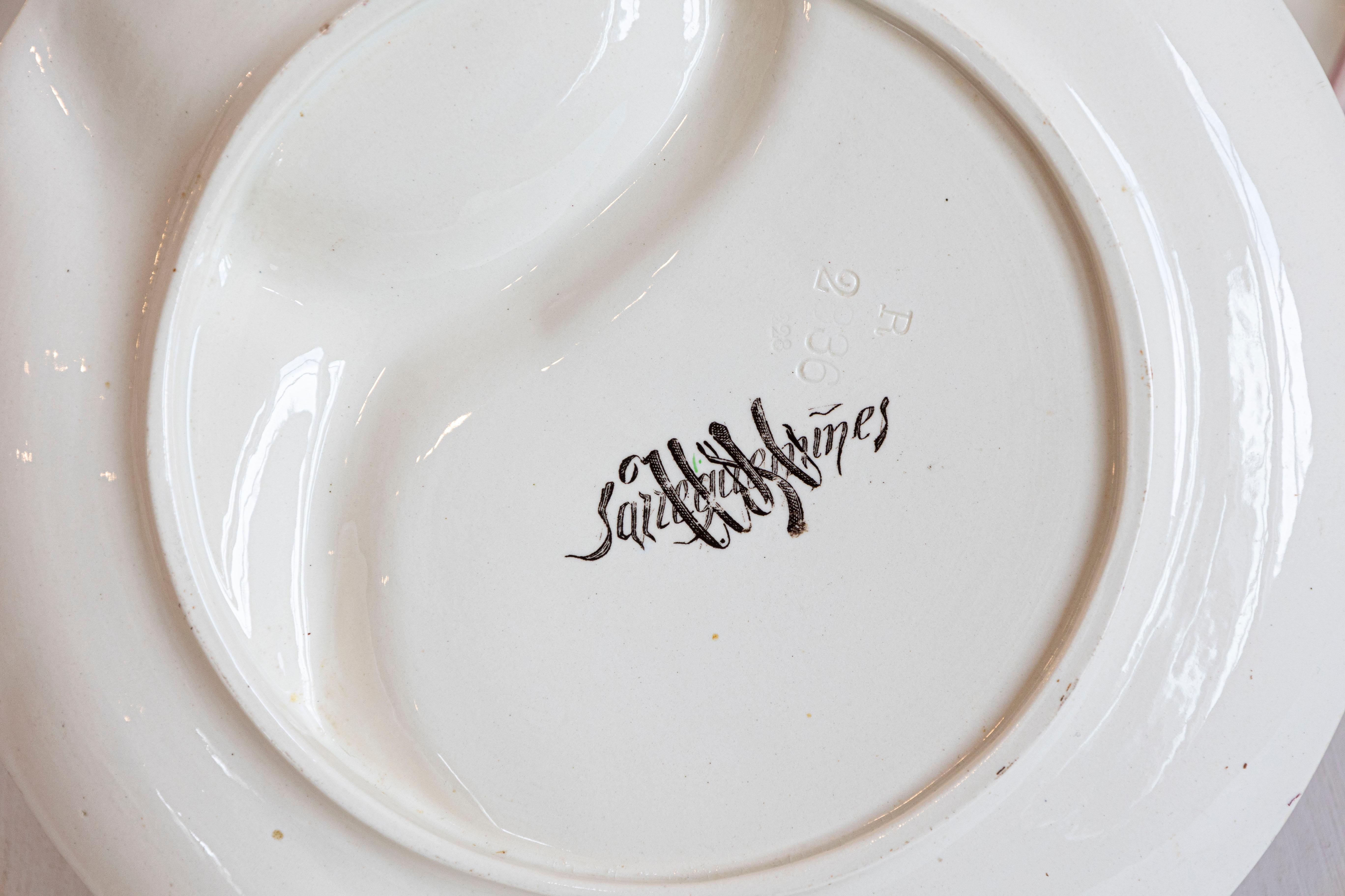 French 19th Century Sarreguemines Majolica Asparagus Plates with Pink Flowers For Sale 5