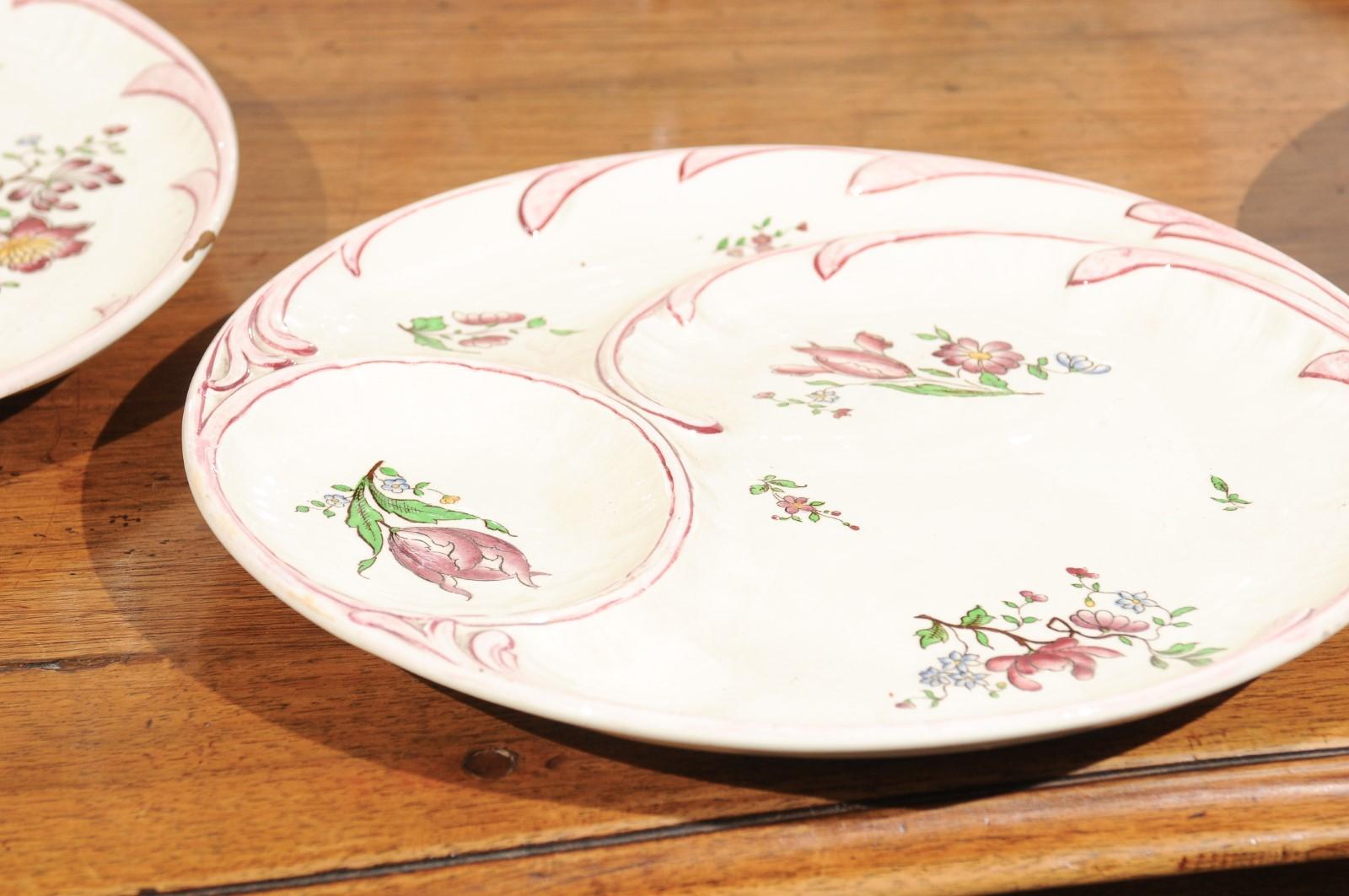 French 19th Century Sarreguemines Majolica Asparagus Plates with Pink Flowers For Sale 6