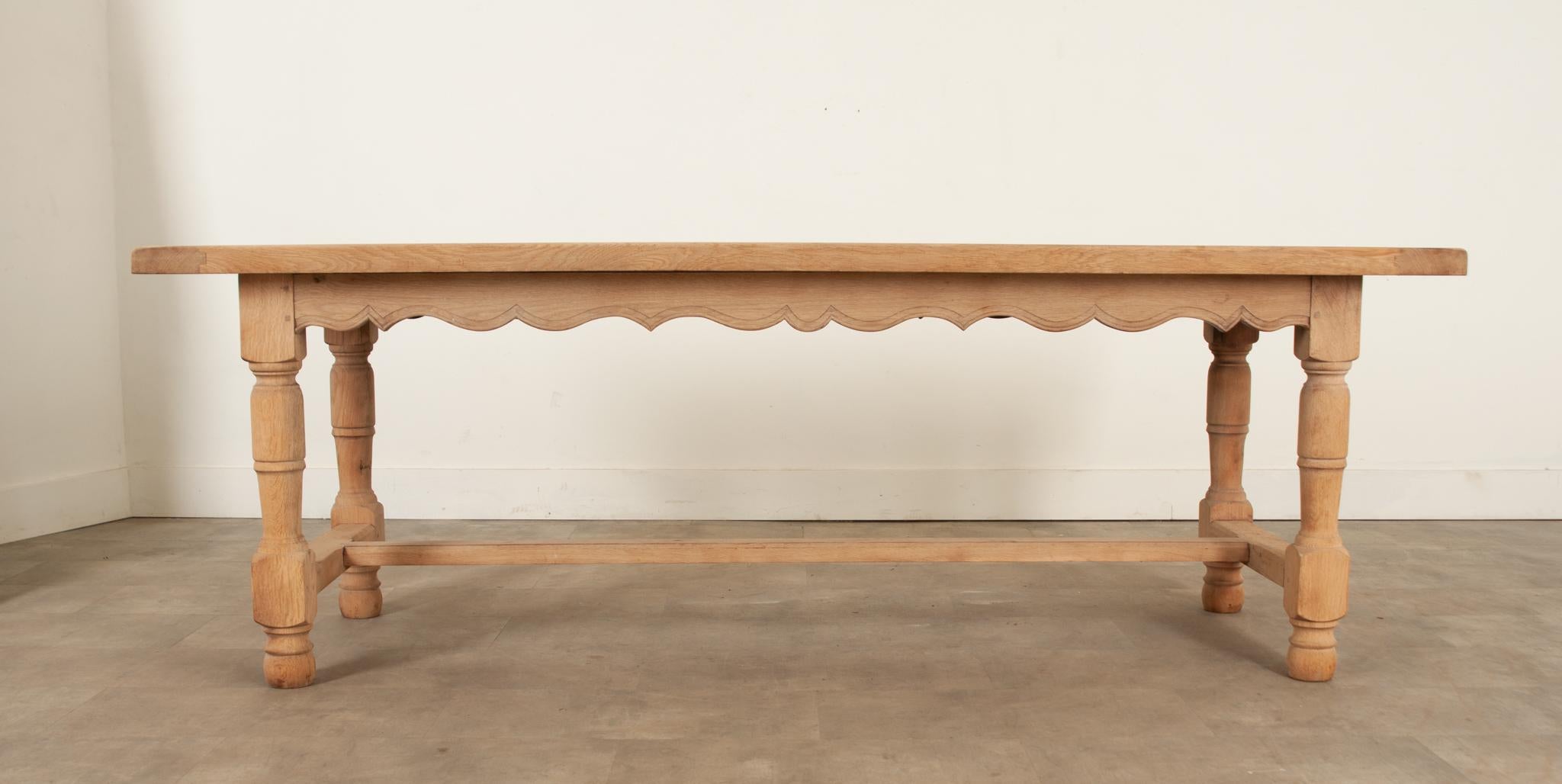 French 19th Century Scrubbed Oak Dining Table 2