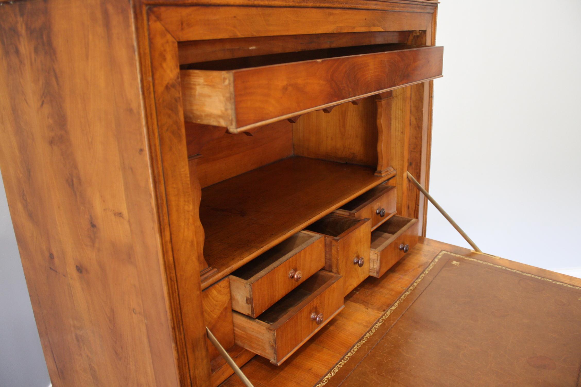 French 19th Century Secretaire For Sale 2