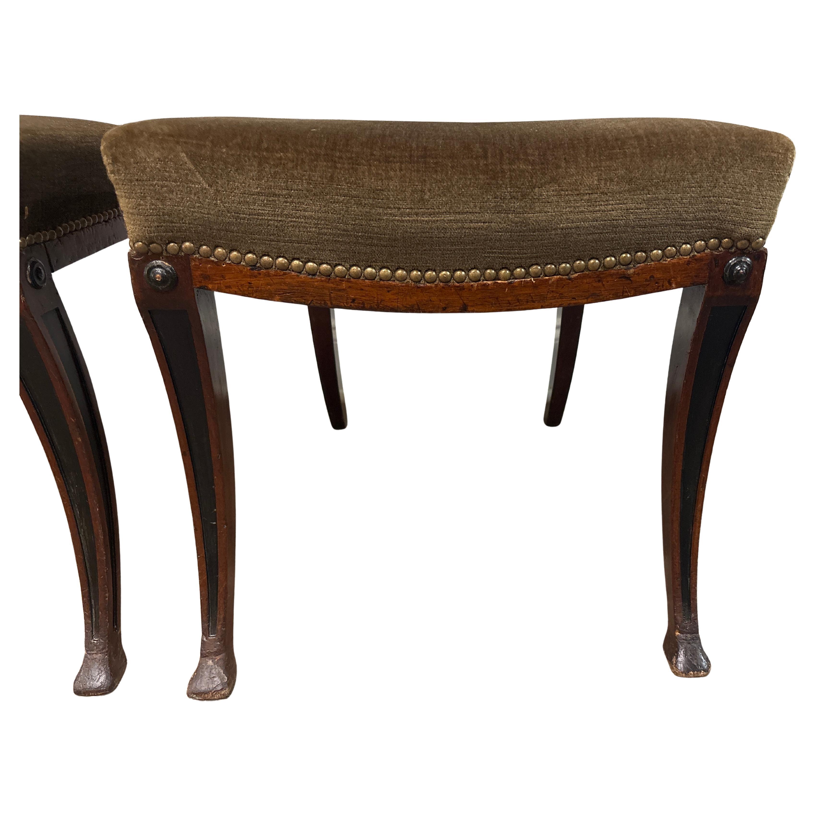 Acajou Ensemble de 8 chaises de salle à manger françaises du 19e siècle en vente