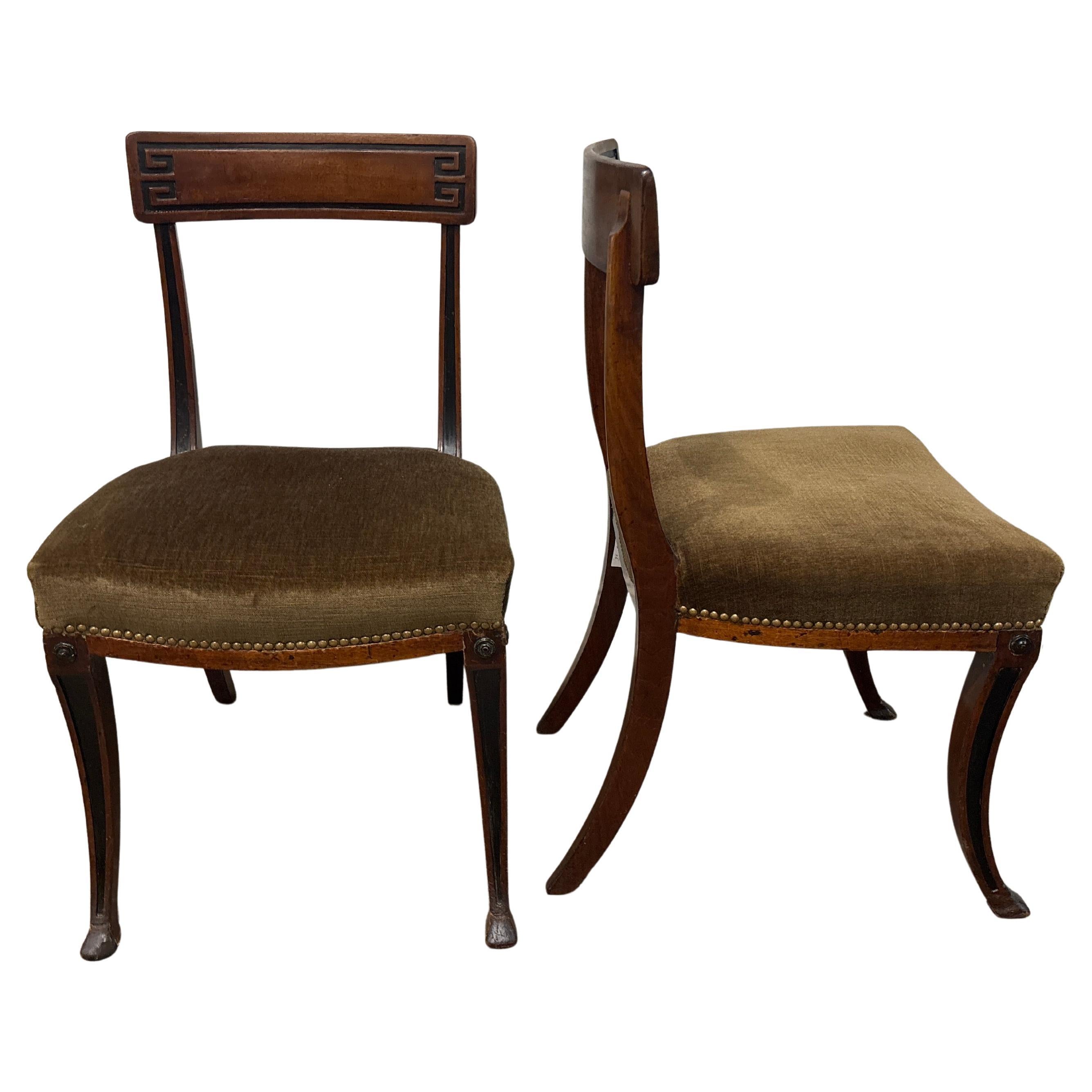 Ensemble de 8 chaises de salle à manger françaises du 19e siècle en vente 1